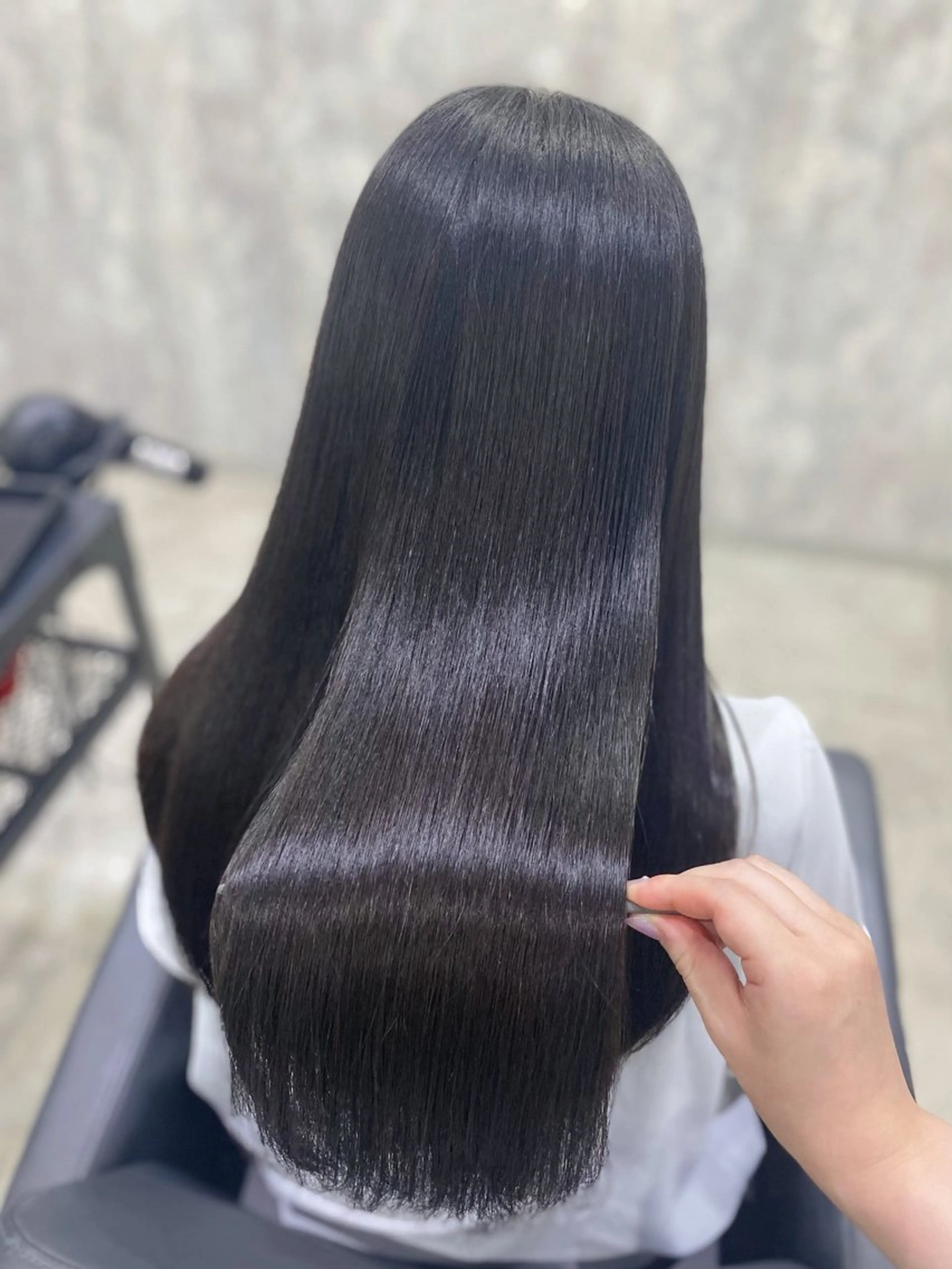 ロング カラー 透明感カラー カット ヘアカラー トリートメント shiori /艶髪 /顔周り/髪質改善のヘアスタイル