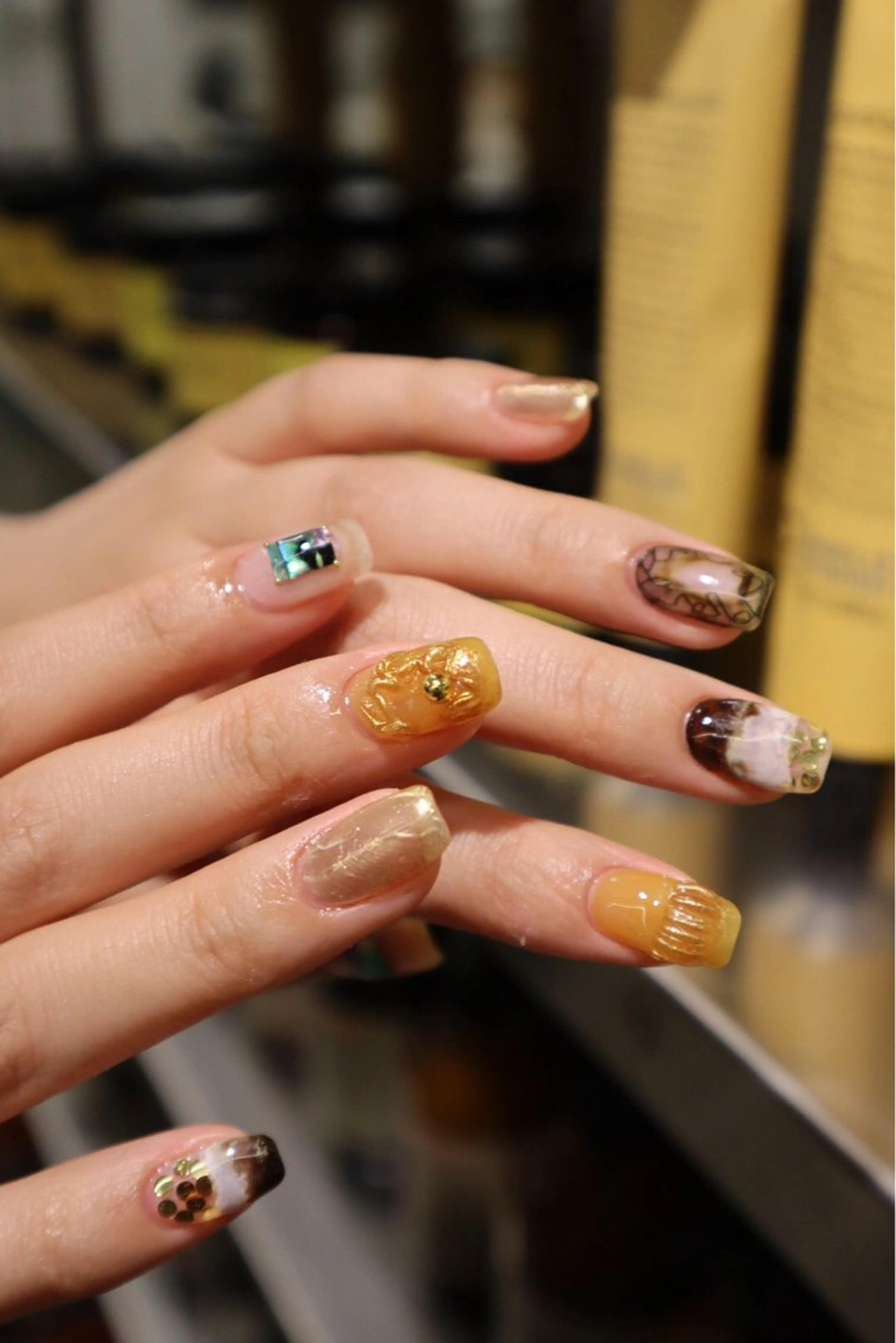 ネイル クリアネイル ハンドネイル sister  mohawk所属・chika ／ nailのネイルデザイン