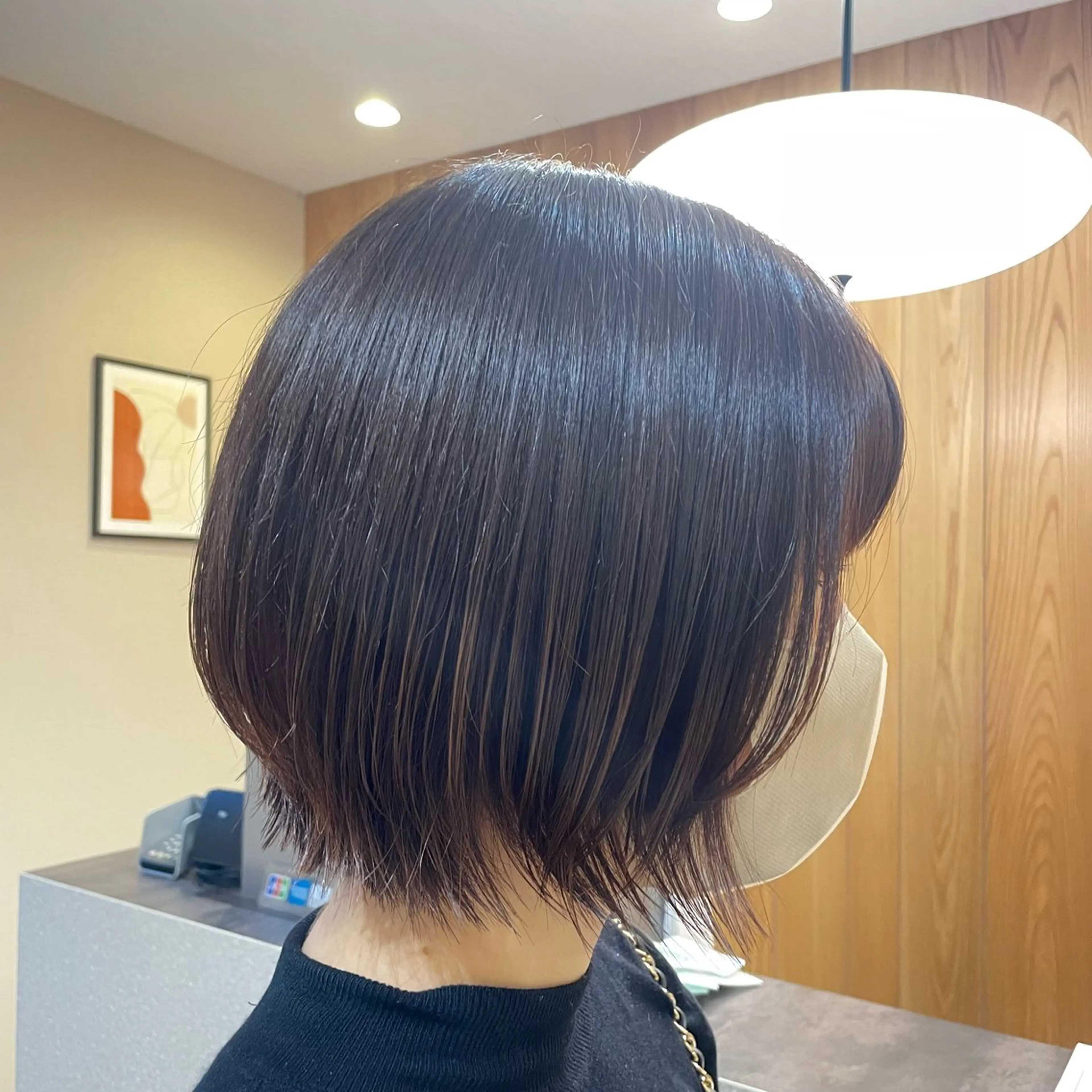 ショート カット 岡本 彩香のヘアスタイル