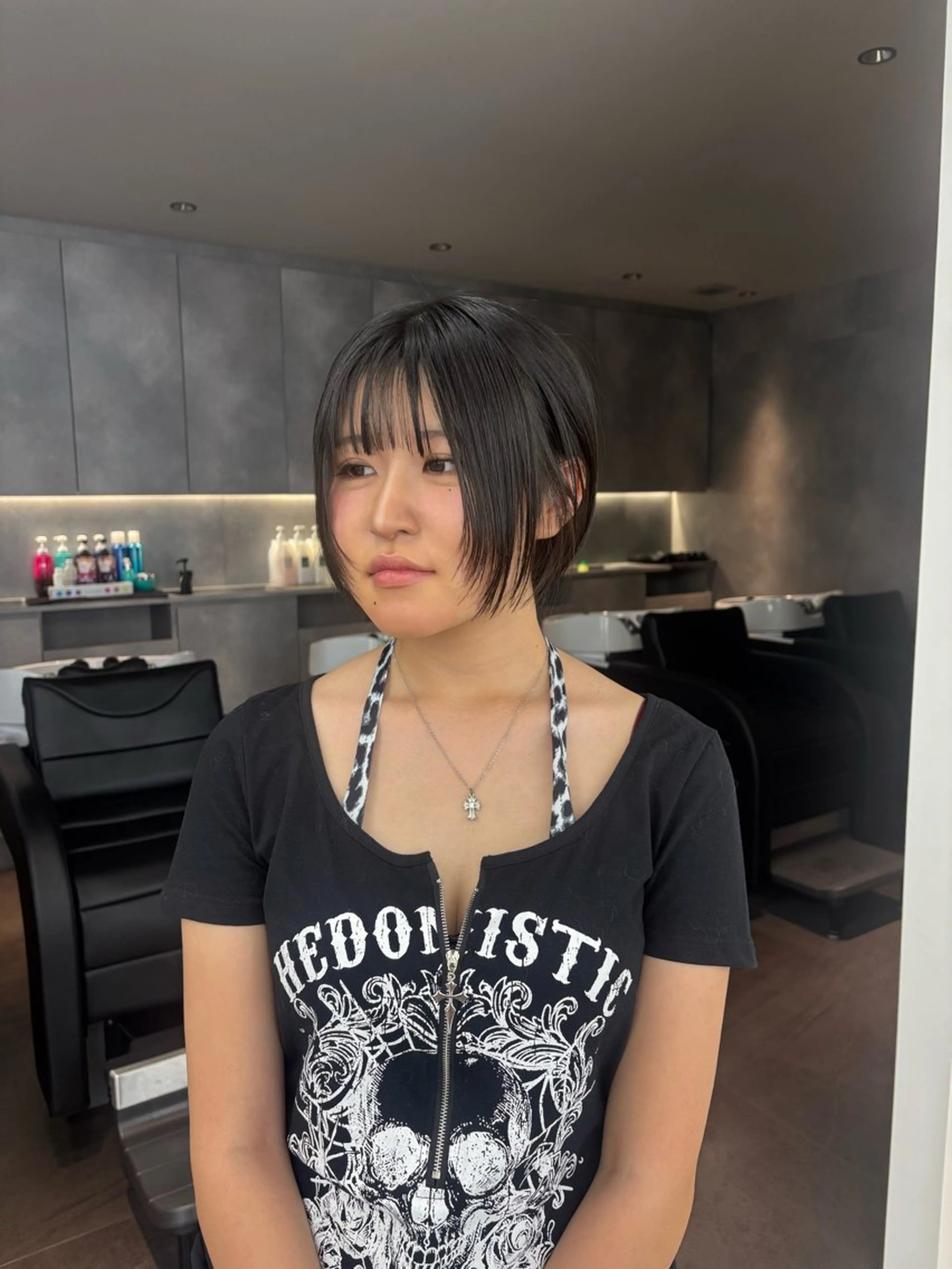 ショート カラー fifth 庄子愛彩のヘアスタイル