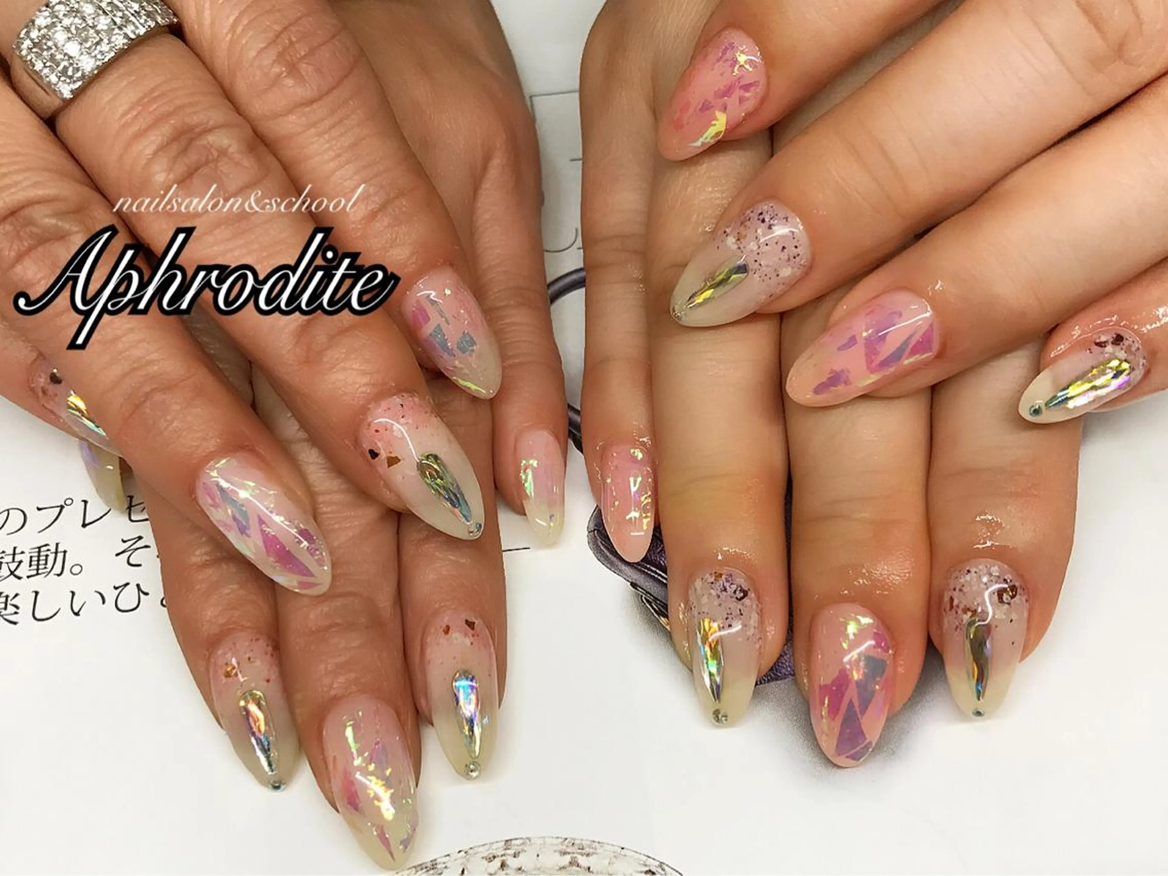 ネイル おそろいネイル 持ち込み APHRODITE Nagisaのネイルデザイン