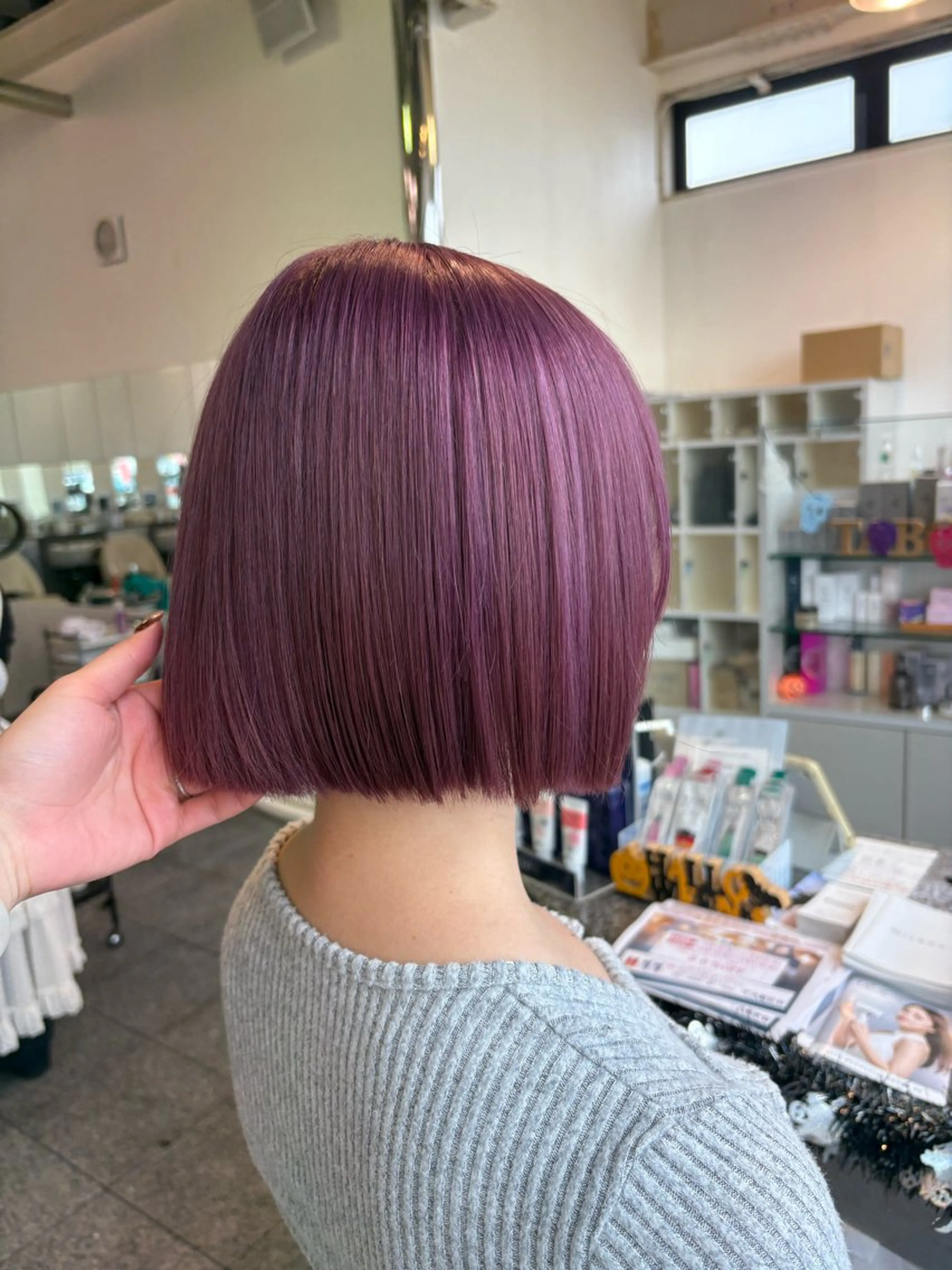 ショート カット ヘアカラー トリートメント ハイトーン/ブリーチ 🤍足立里湖のヘアスタイル