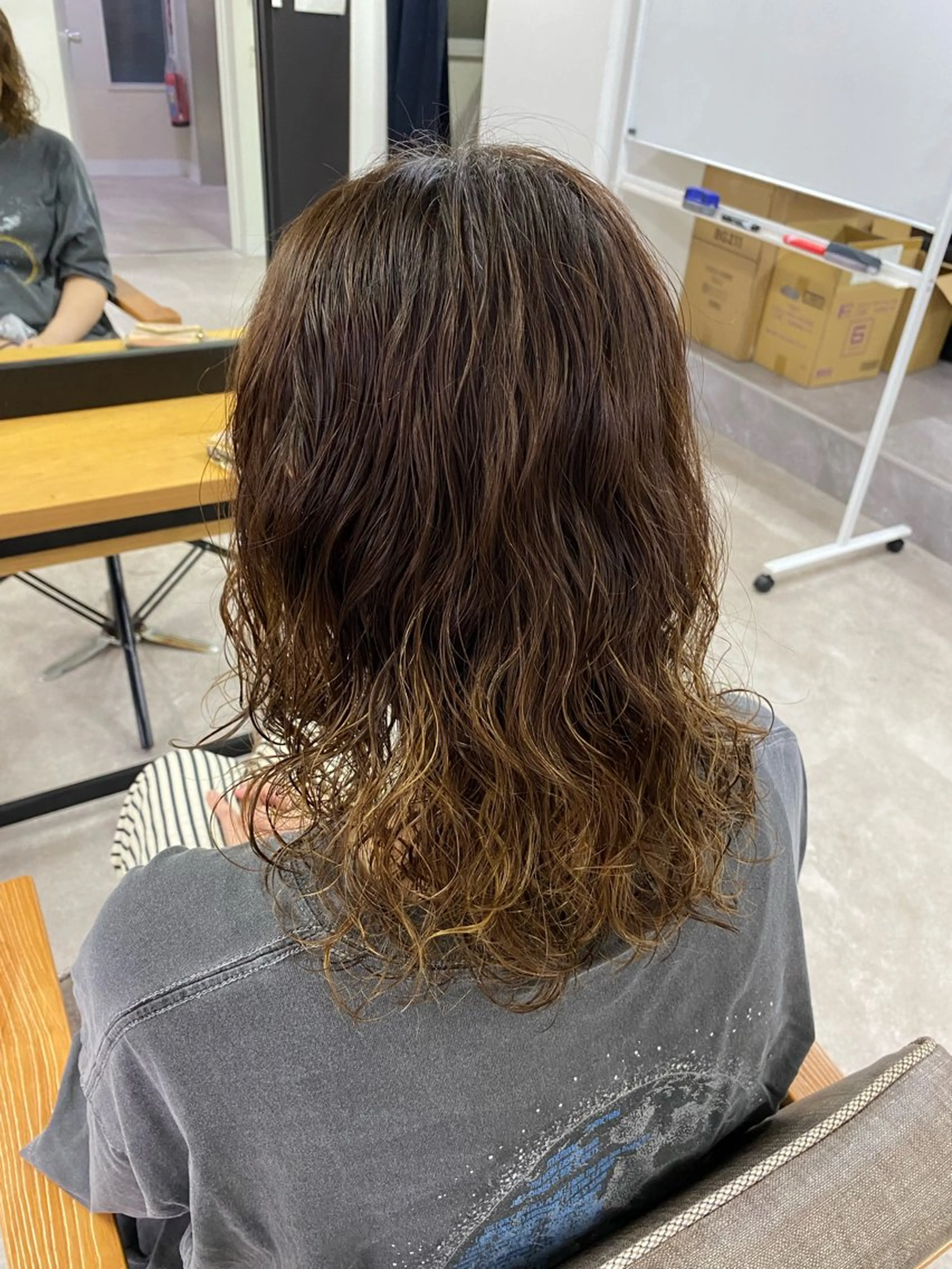 レディースカット+パーマの写真