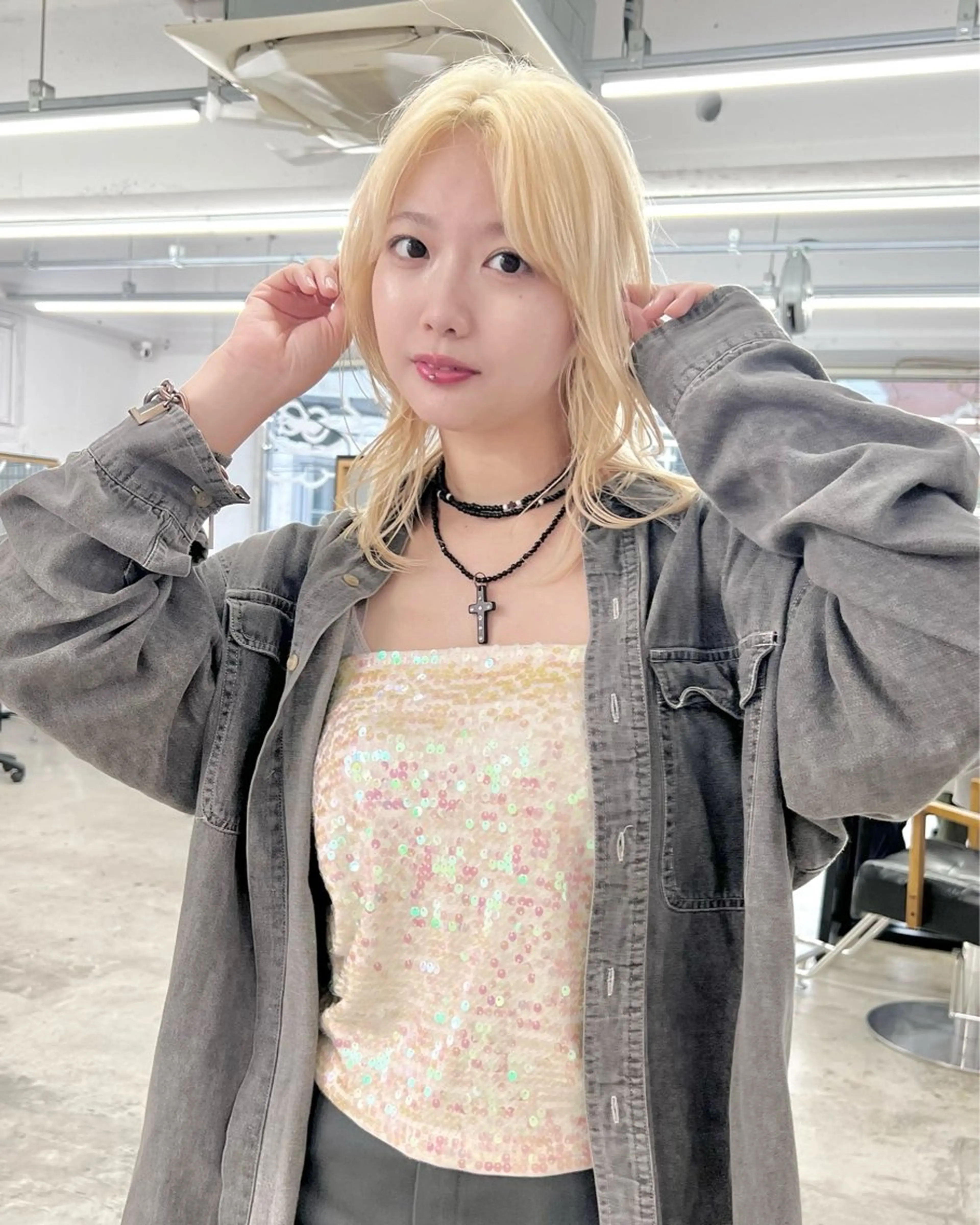 ミディアム ヘアカラー MONIQA原宿所属・24時間受付🌈ブリ ーチ特化RYUTOのヘアスタイル