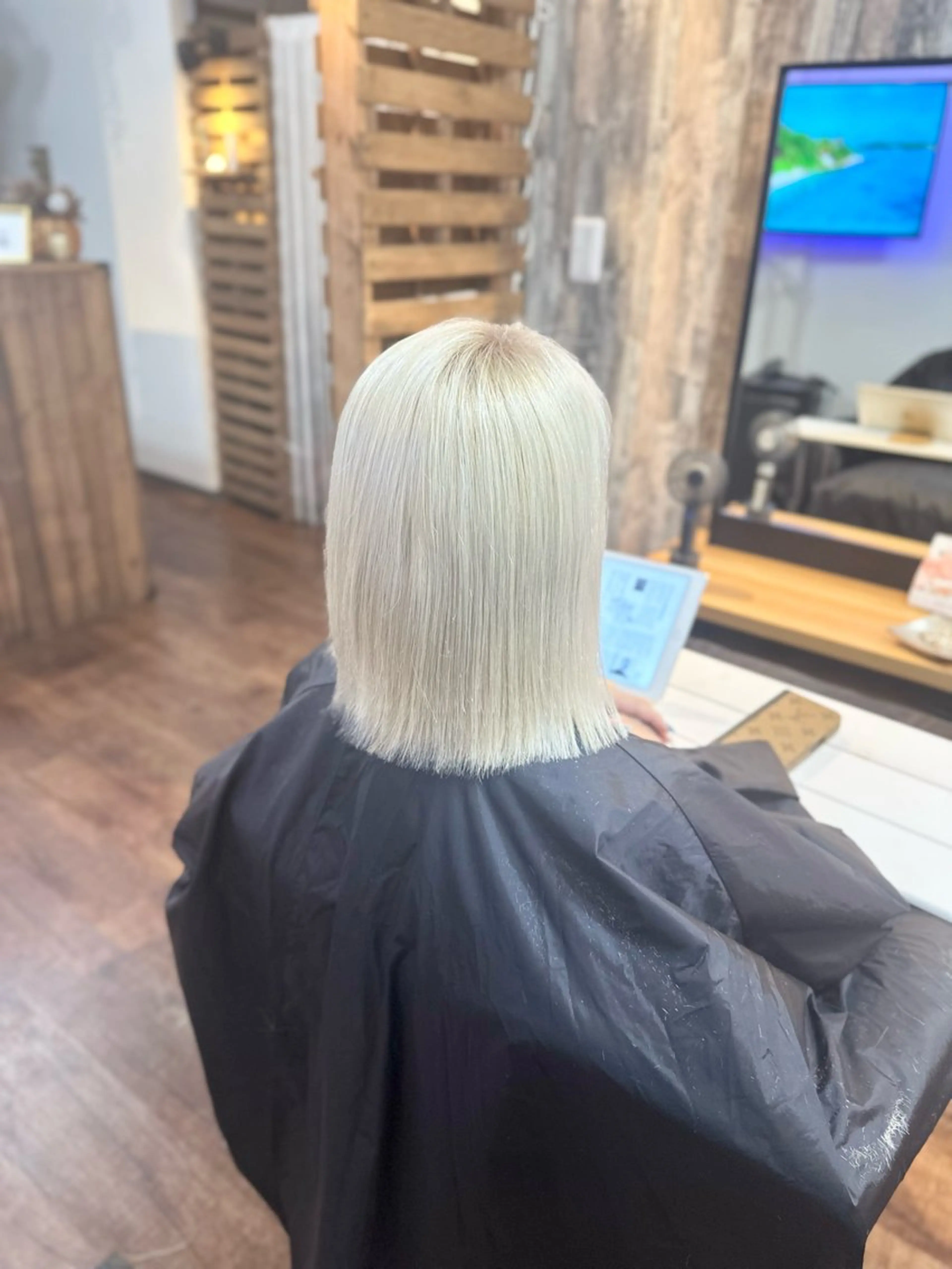 ミディアム カラー ブロンド カット ヘアカラー トリートメント Lizir  ルズィール所属・Luzir⭐︎ GEN⭐︎のヘアスタイル