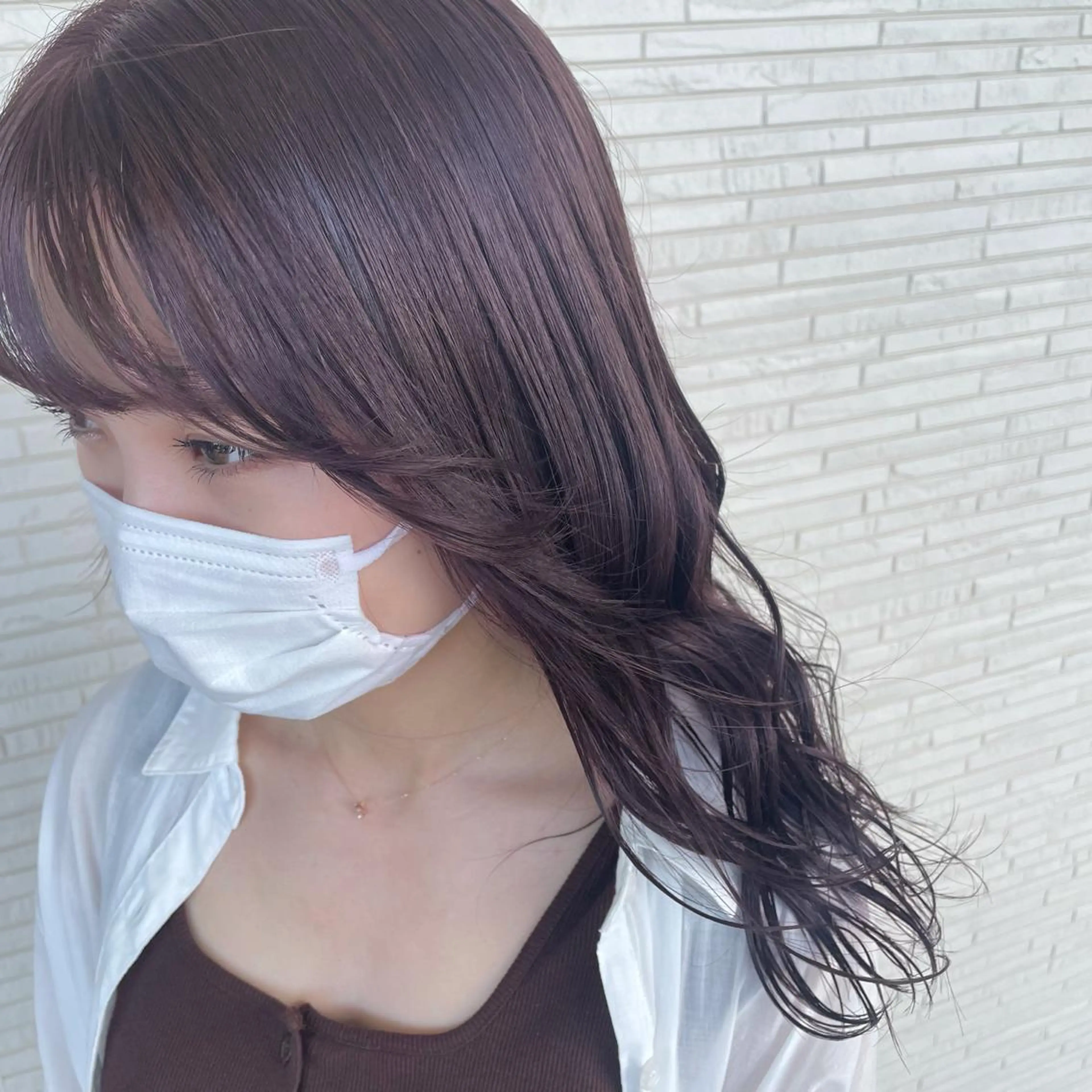 ショート カラー ヘアアレンジ ブリーチ・縮毛矯正 ハイトーン・三島佳音のヘアスタイル