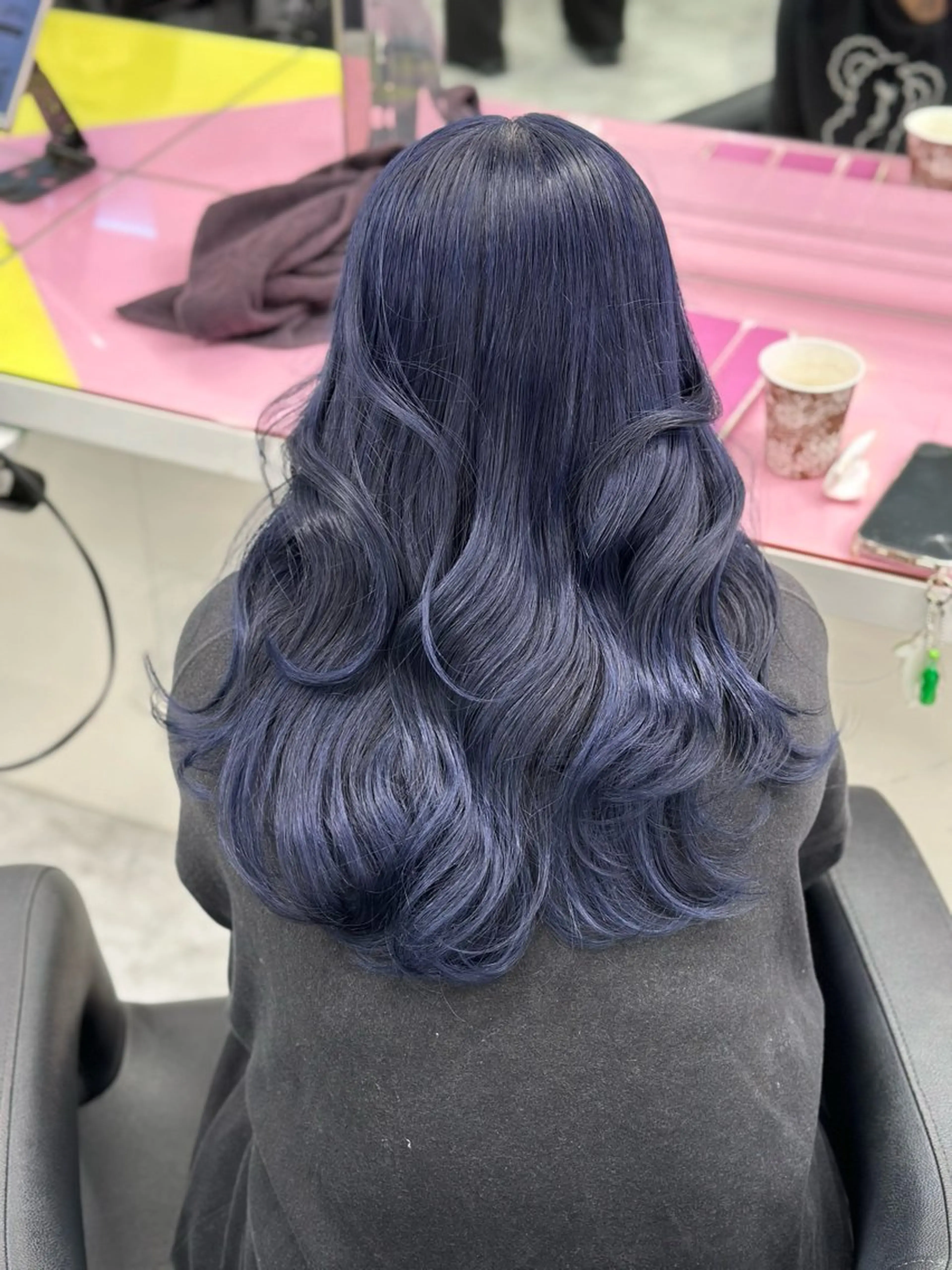ロング カラー ヘアアレンジ 🌈艶カラー/ 韓国風レイヤーカットのヘアスタイル