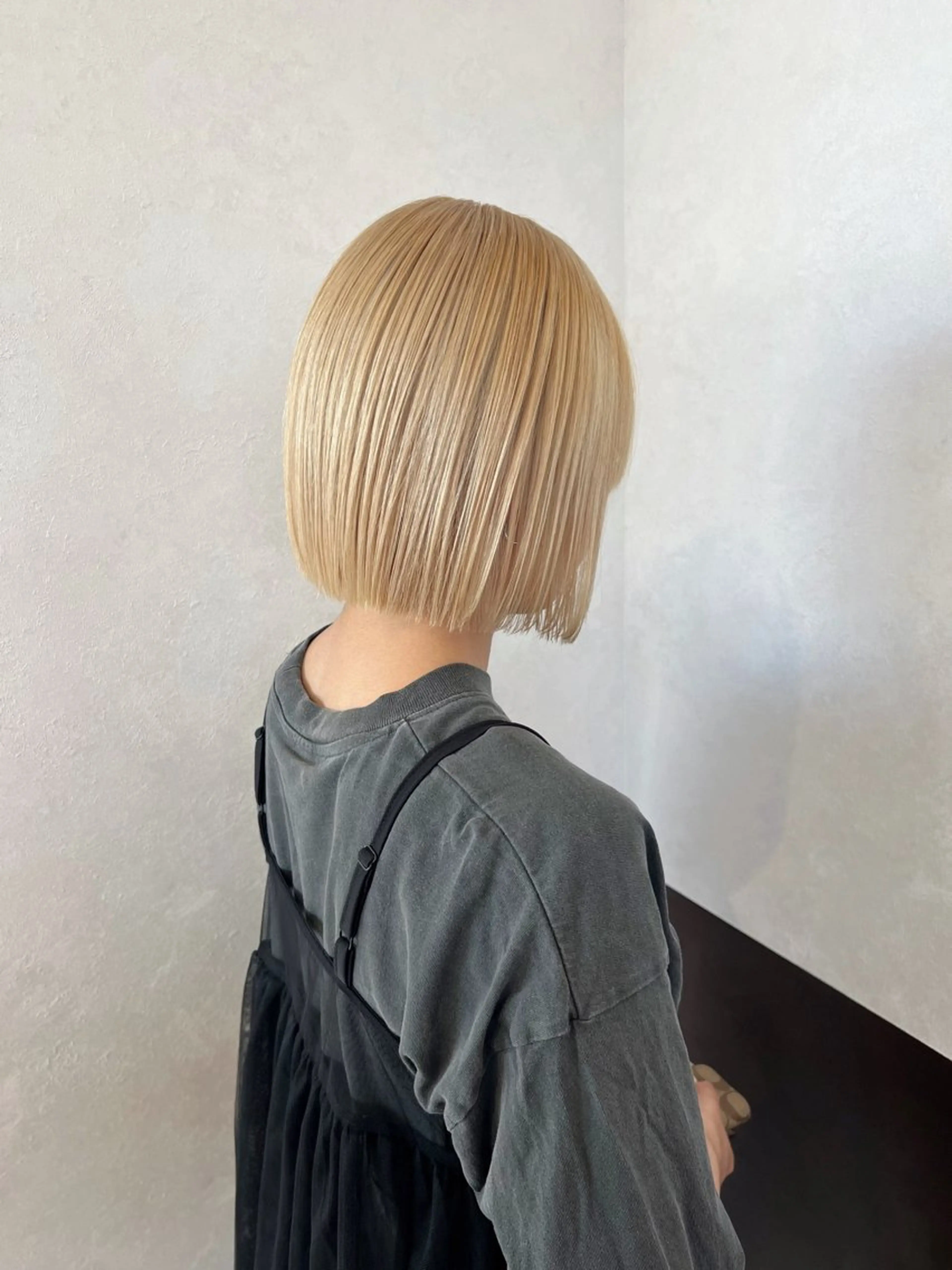 カラー nehus nagaoka所属・🖤複雑履歴ブリーチ Mizuki 🖤のヘアスタイル