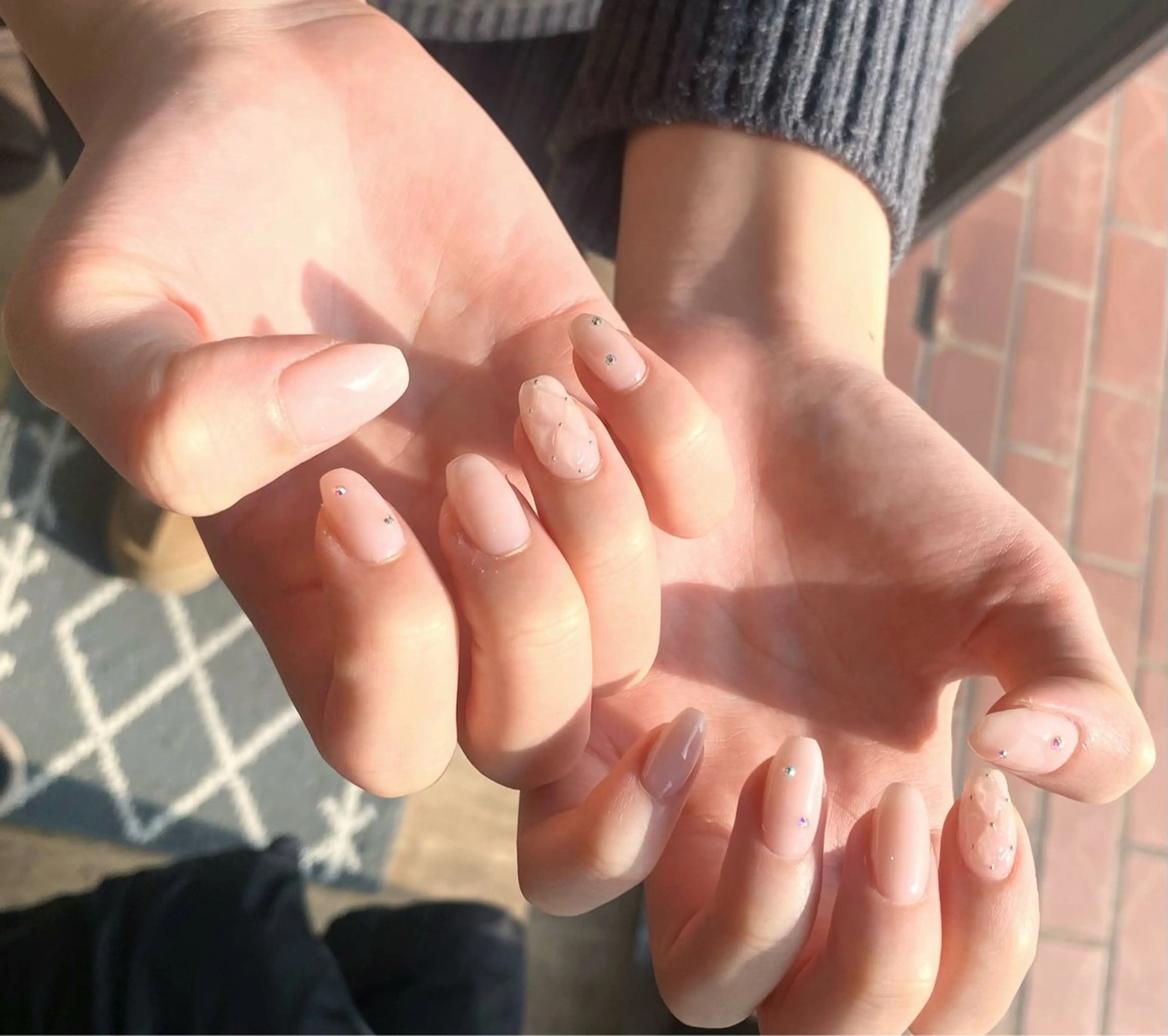 ネイル アートネイル ピンク ストーンネイル ホワイト ハンドネイル Butterfly Jewel本店 石原のネイルデザイン