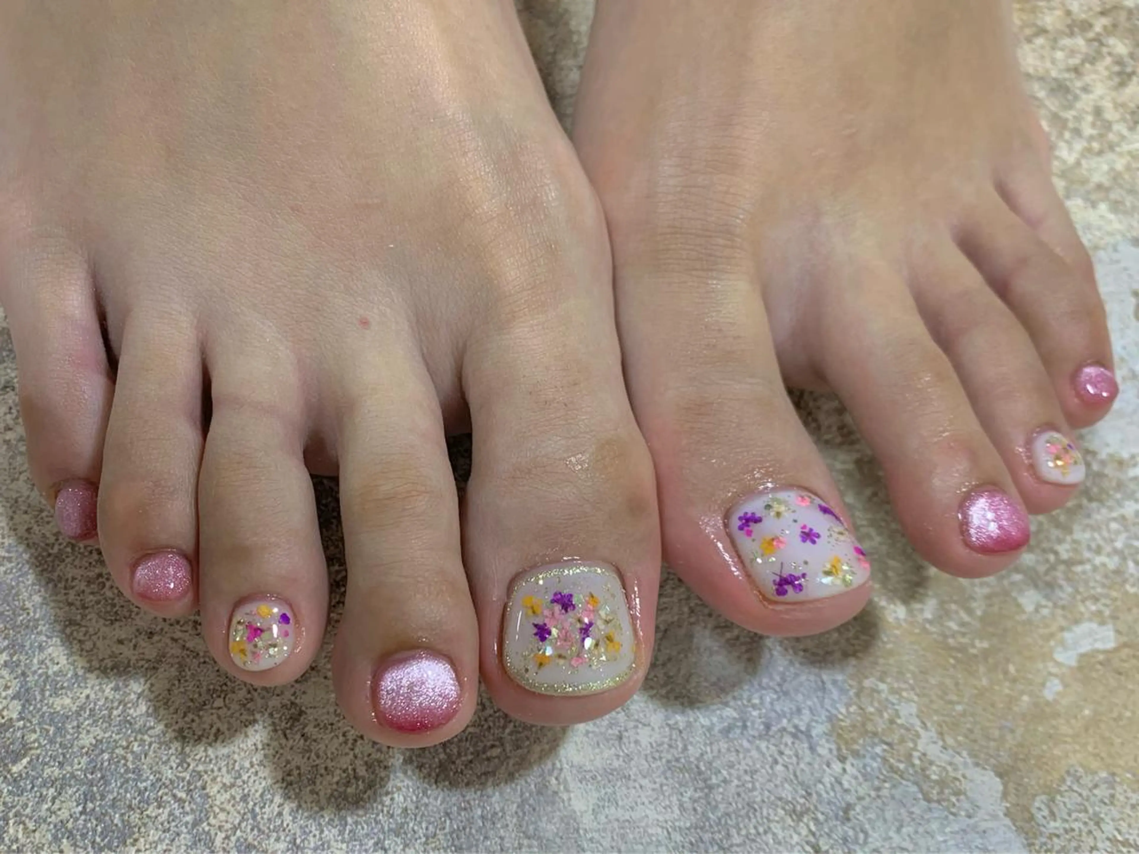 ショート フットネイル Kono Nanamiのネイルデザイン