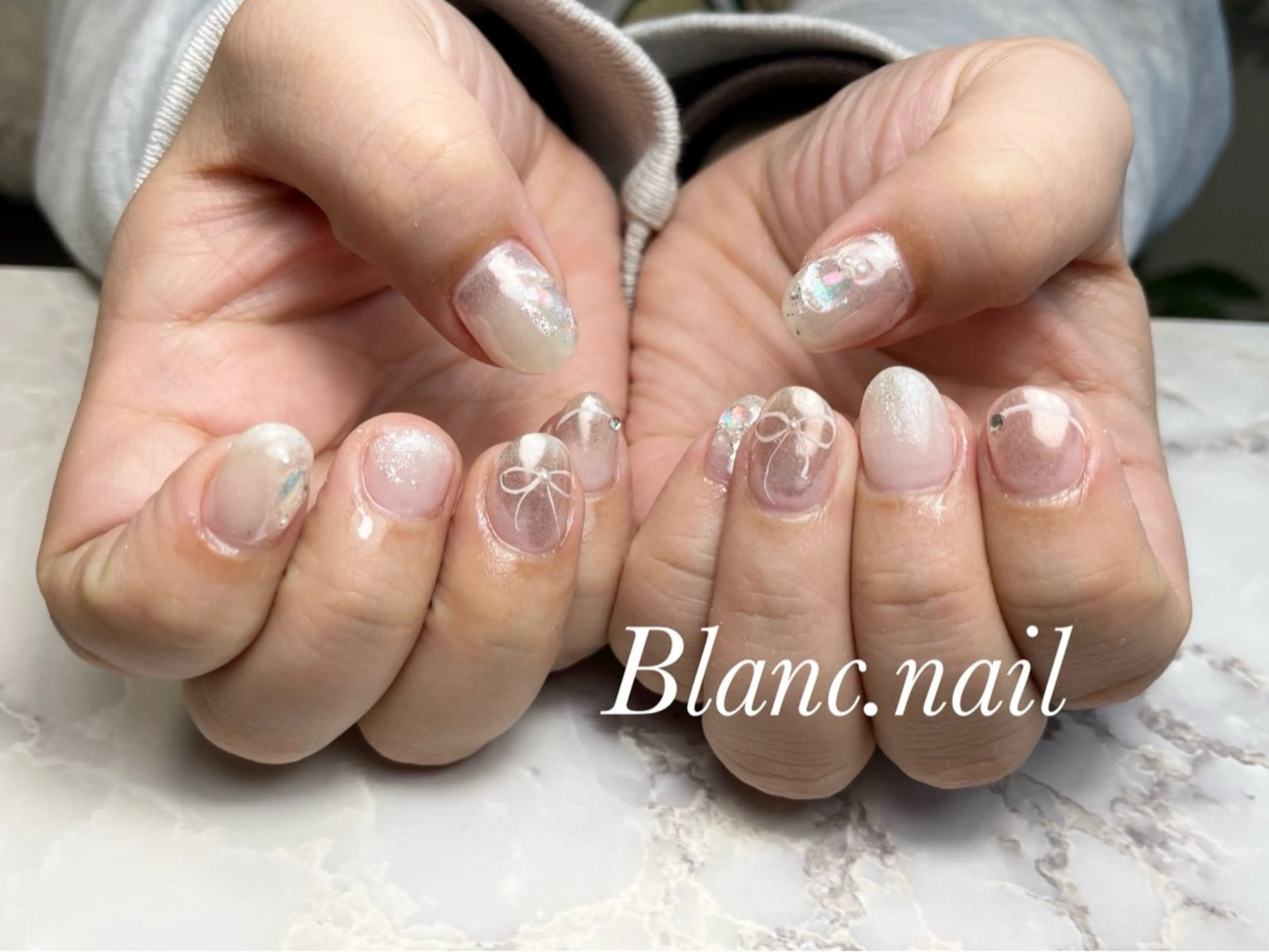 ネイル ジェルネイル ミラーネイル 持ち込み ニュアンスネイル パラジェル ハンドネイル BLANCEnail所属・BLANCnail yuuのネイルデザイン