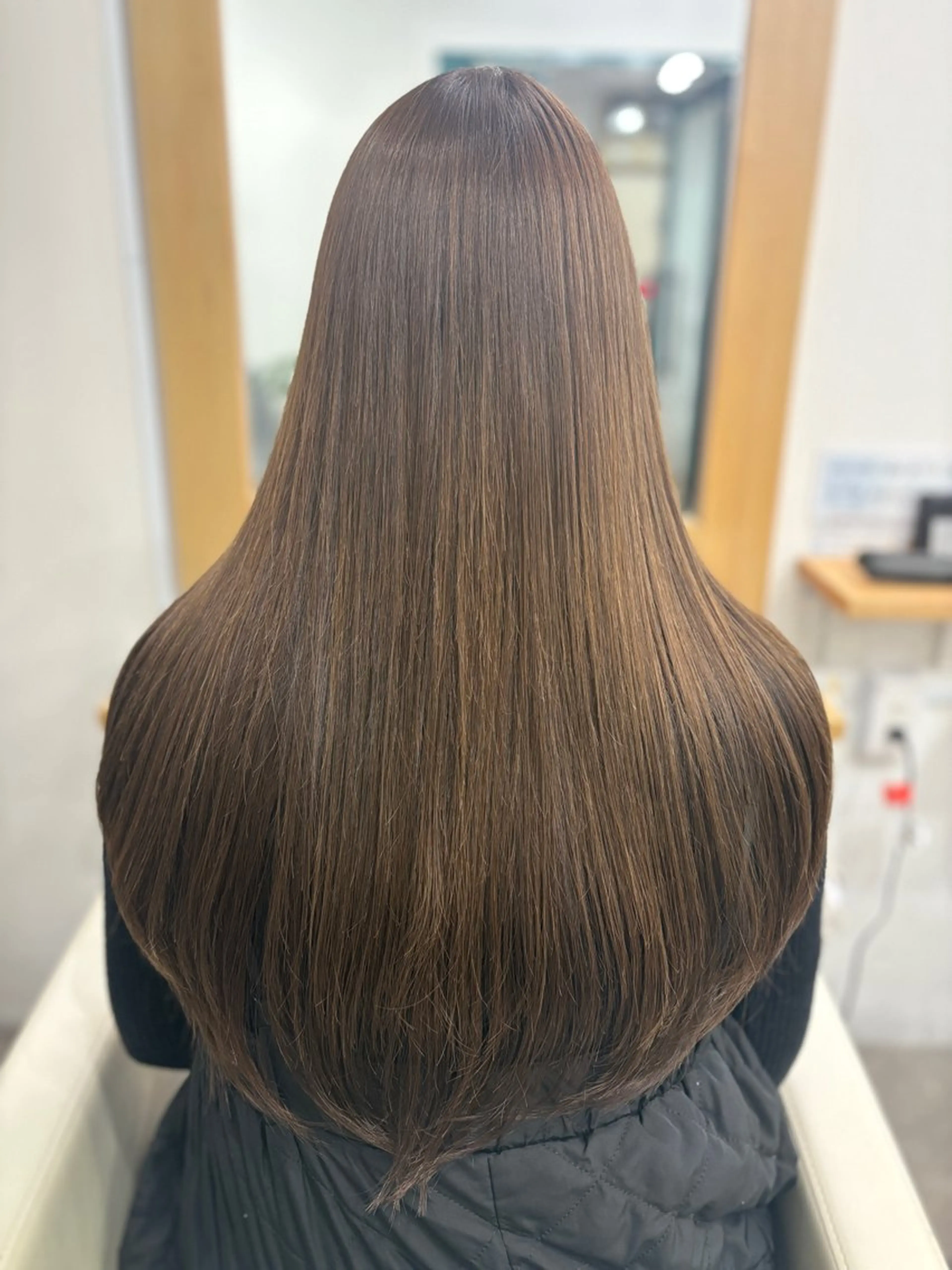 ロング 酸性ストレート hair studio Zen【ヘアー スタジオ ゼン】所属・端 沙樹のヘアスタイル