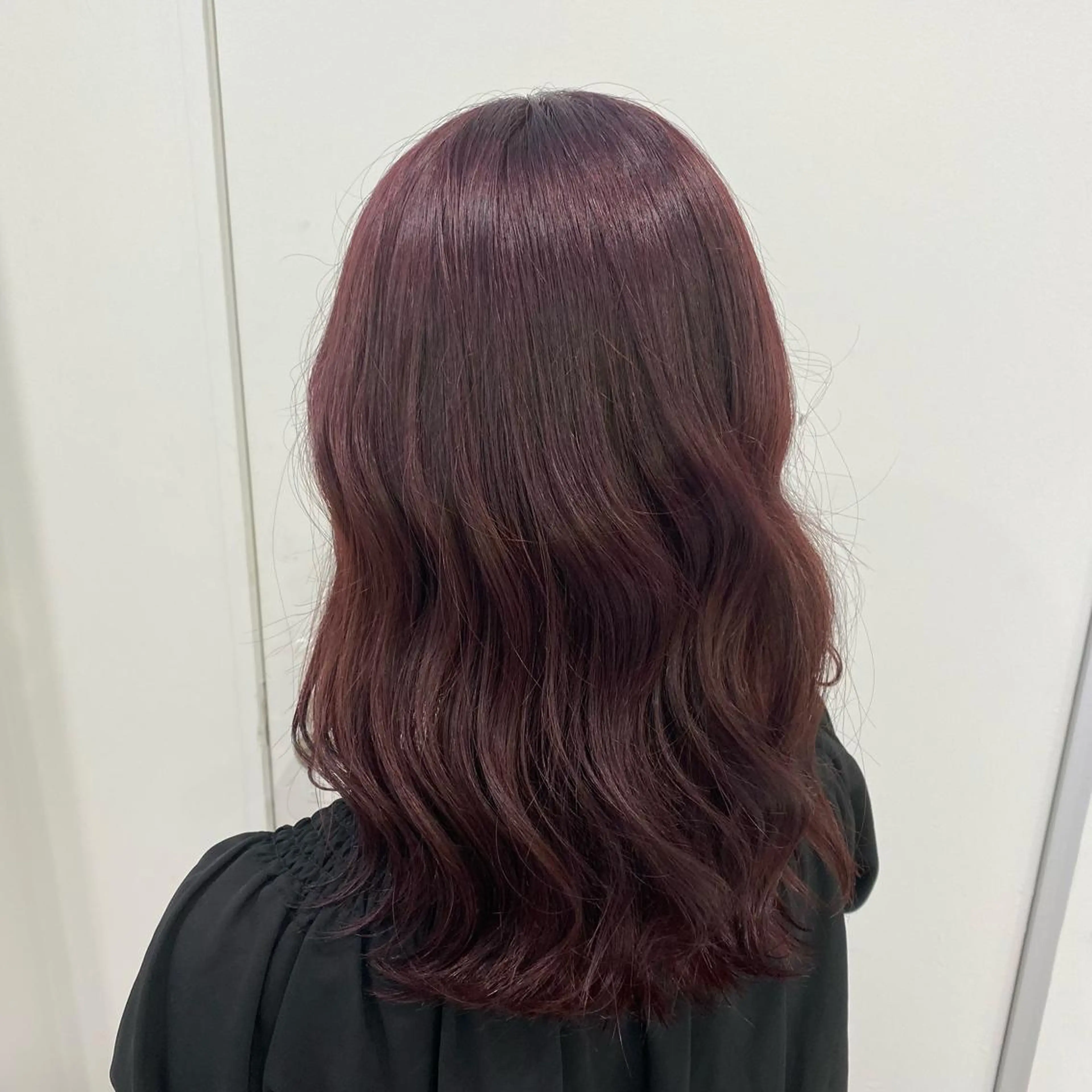 カラー カシス ダブルカラー ピンクカラー ブリーチなしカラー の職人YOSHIKIのヘアスタイル