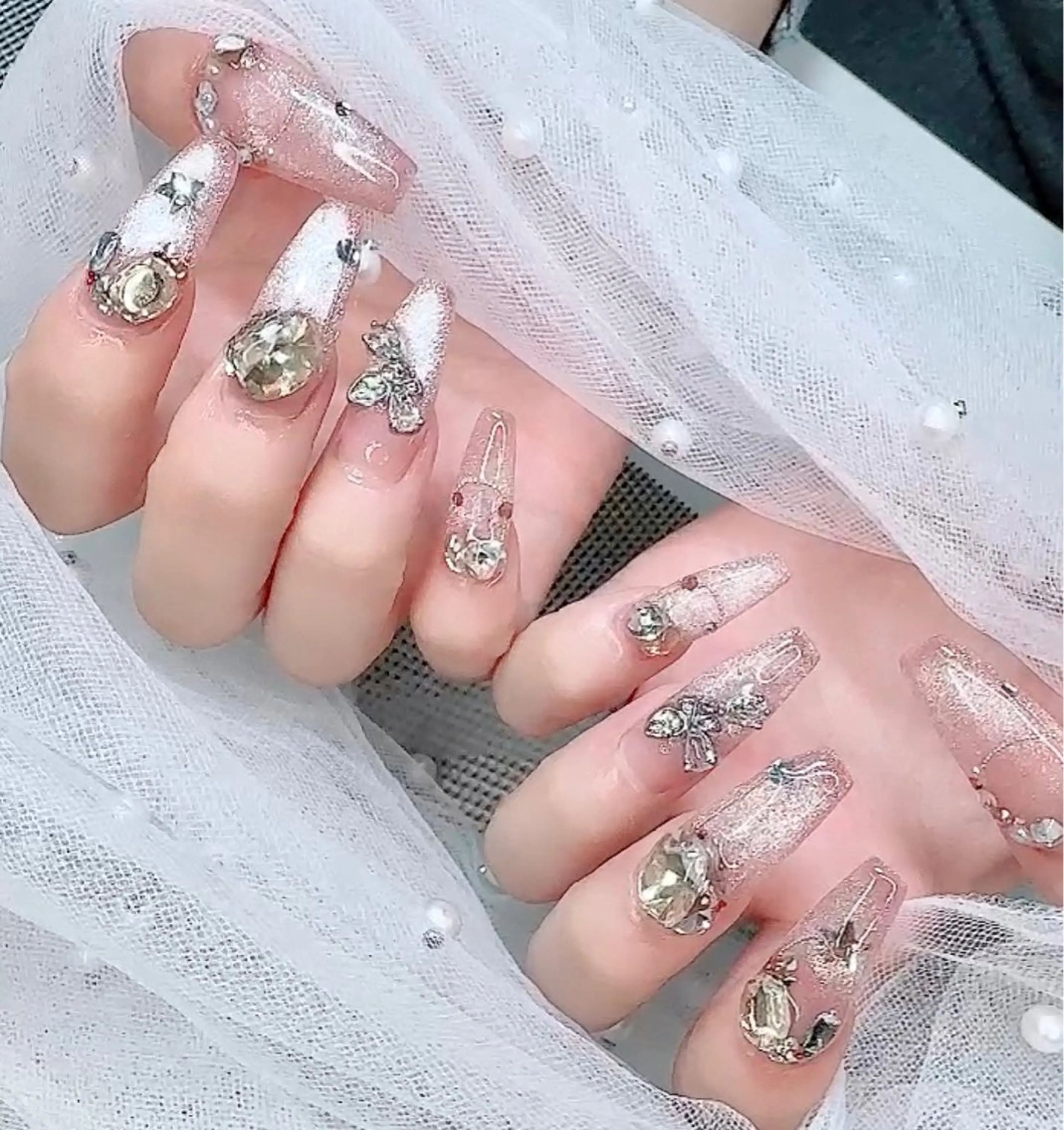 ネイル R nailsalon所属・R salonのネイルデザイン