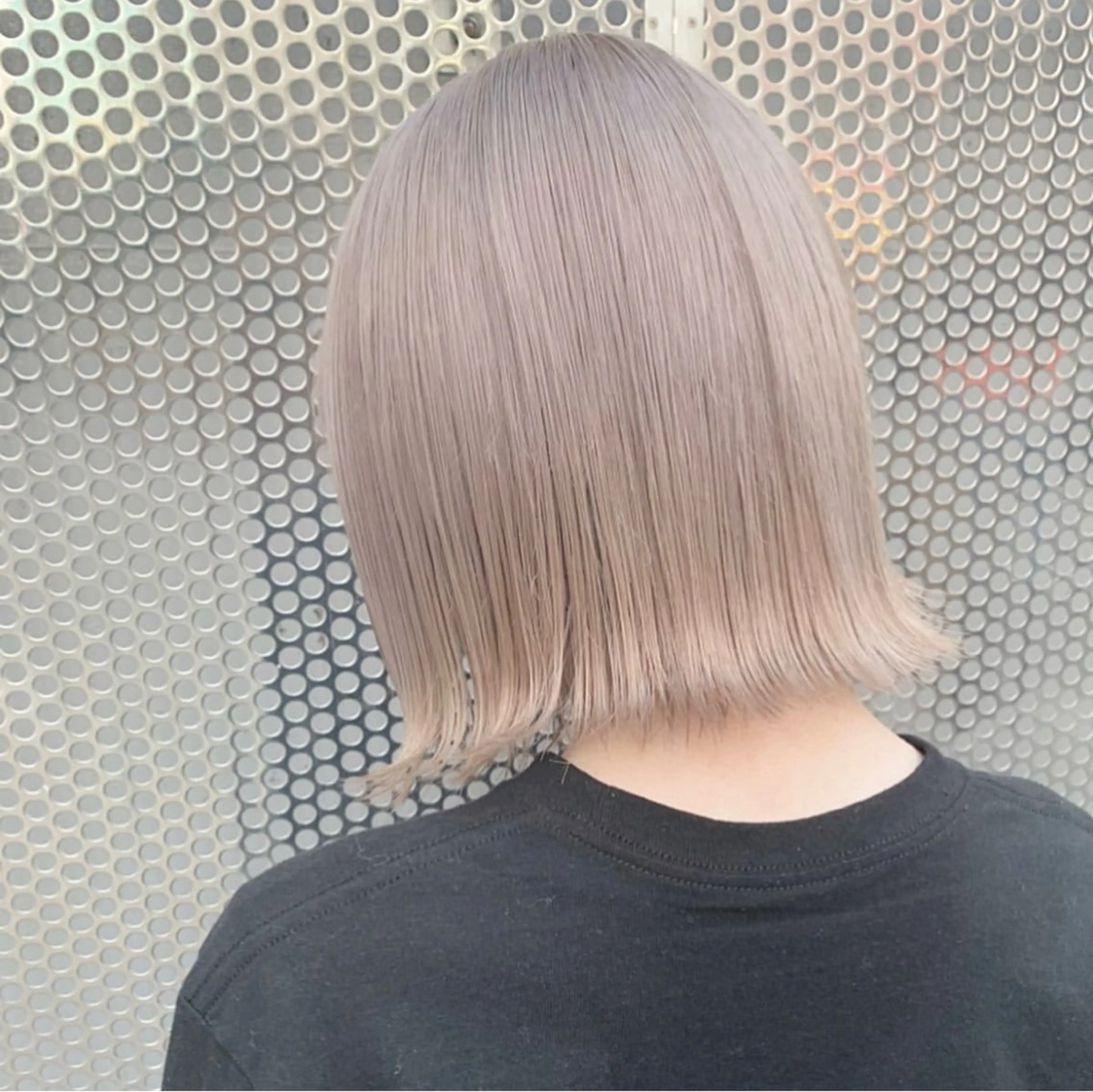 ショート カラー ベージュカラー ダブルカラー ハイトーンカラー PELEshibuya所属・カットモデル様無料 💎saaya💎のヘアスタイル