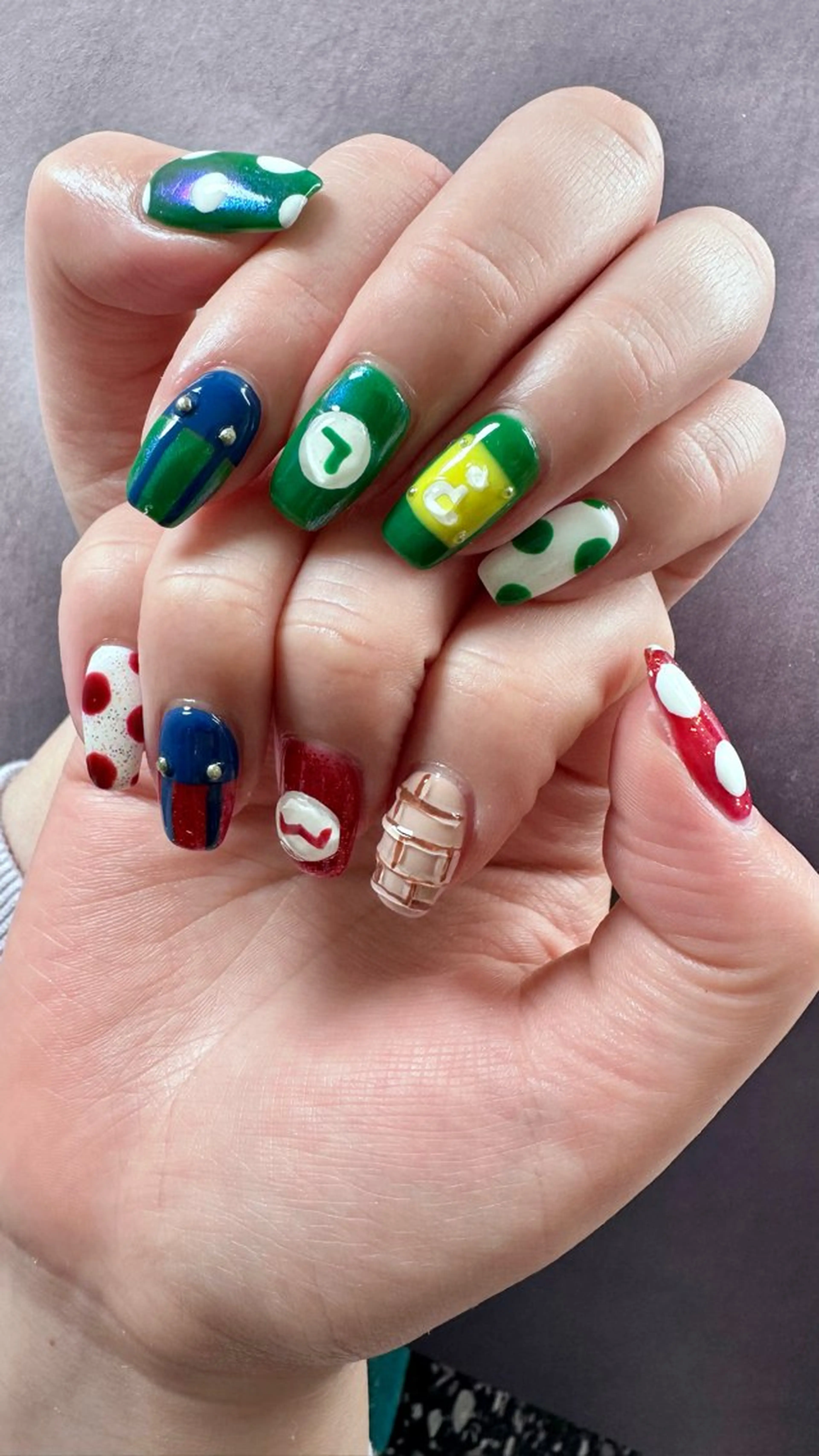 ネイル ニュアンスネイル ハンドネイル ハンドケア Atelier Ariのネイルデザイン