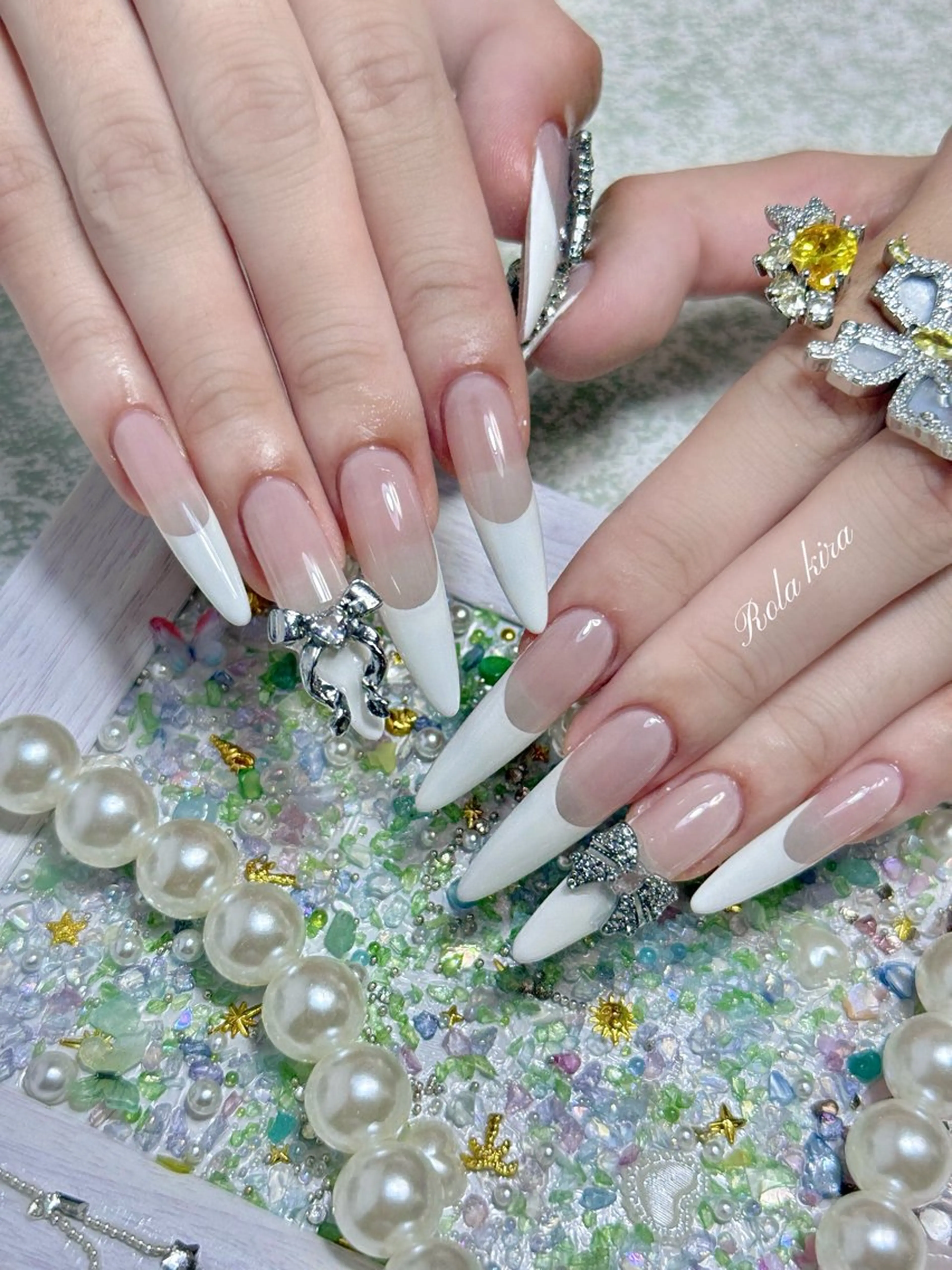 ロング 韓国風ヘア ハンドネイル Rola kira nail salon所属・Rola kira 麗のネイルデザイン