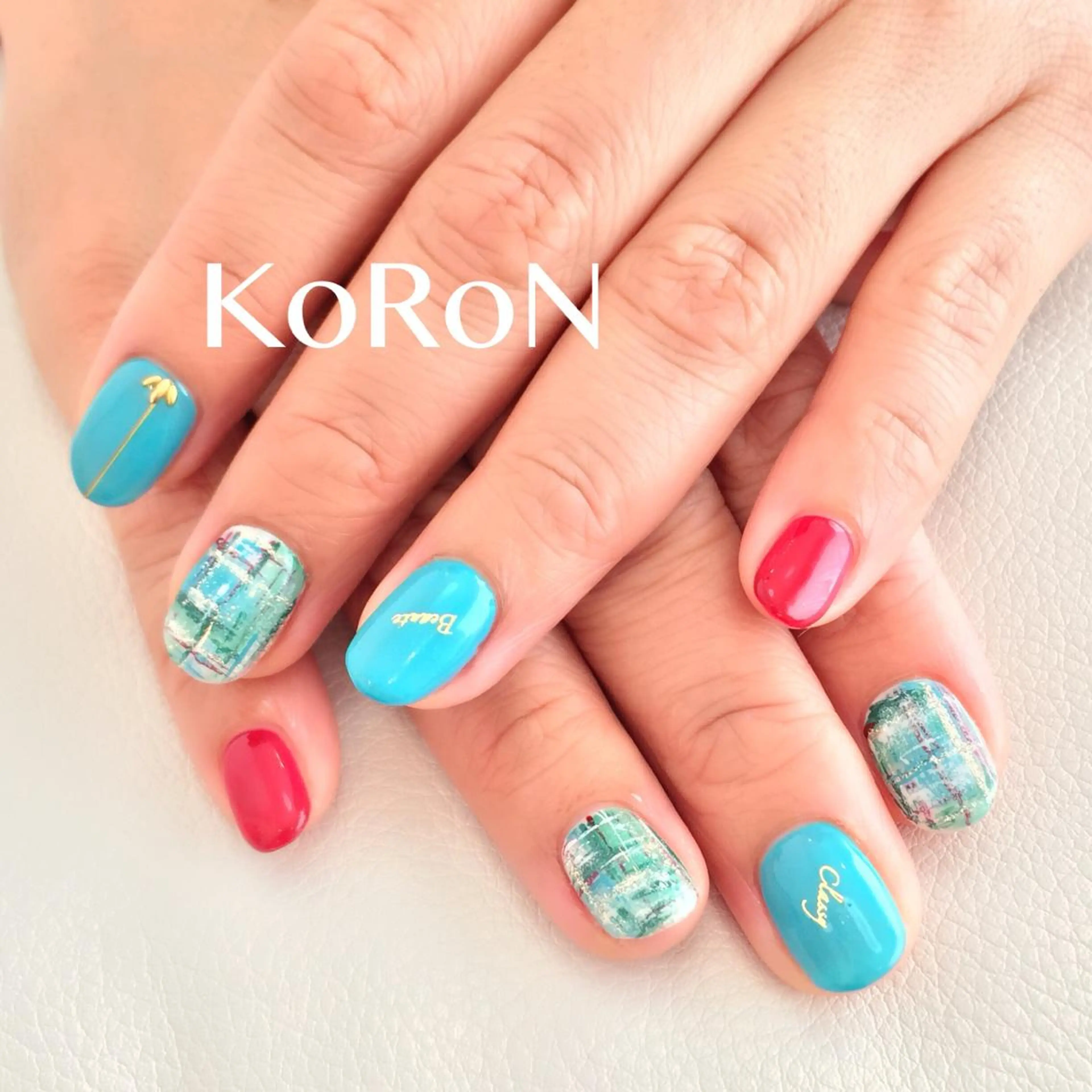 ネイル ブルー ゴールド ハンドネイル 自宅サロン鎌倉 KORONのネイルデザイン