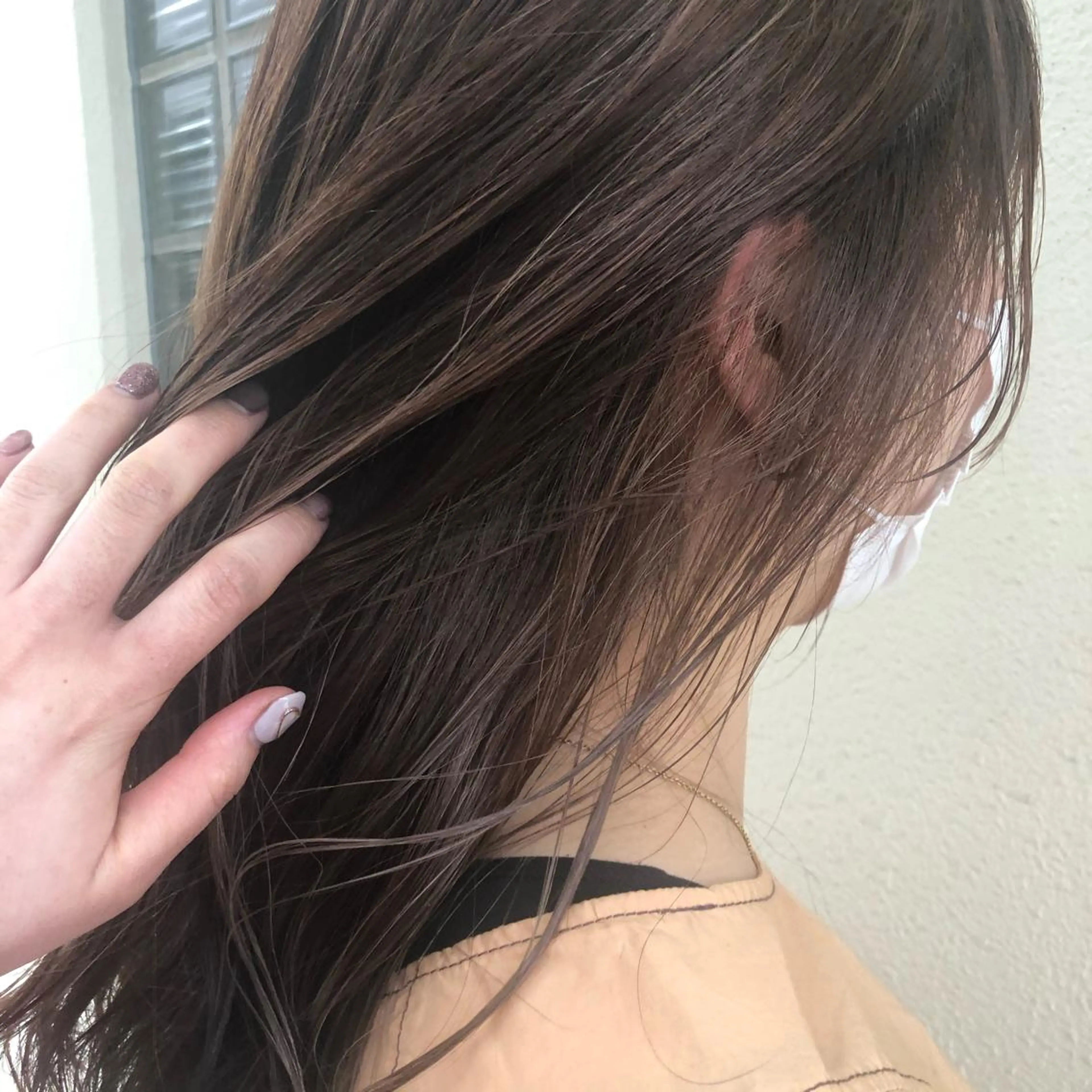 セミロング カラー グレージュ ヤスザトアヤノ ／レイヤー／オリーブのヘアスタイル