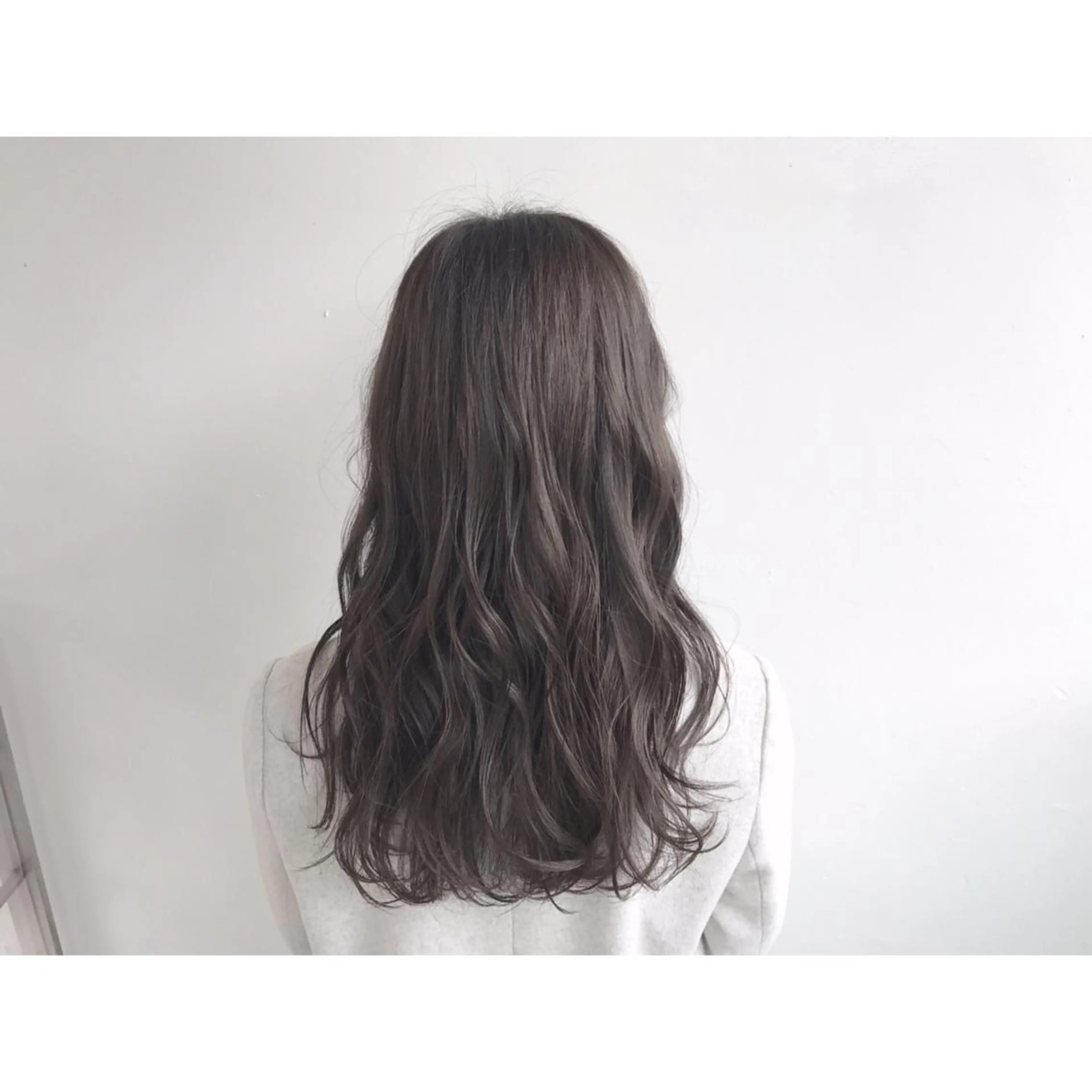 セミロング カラー パーマ ショート/レイヤー なら石井知希のヘアスタイル