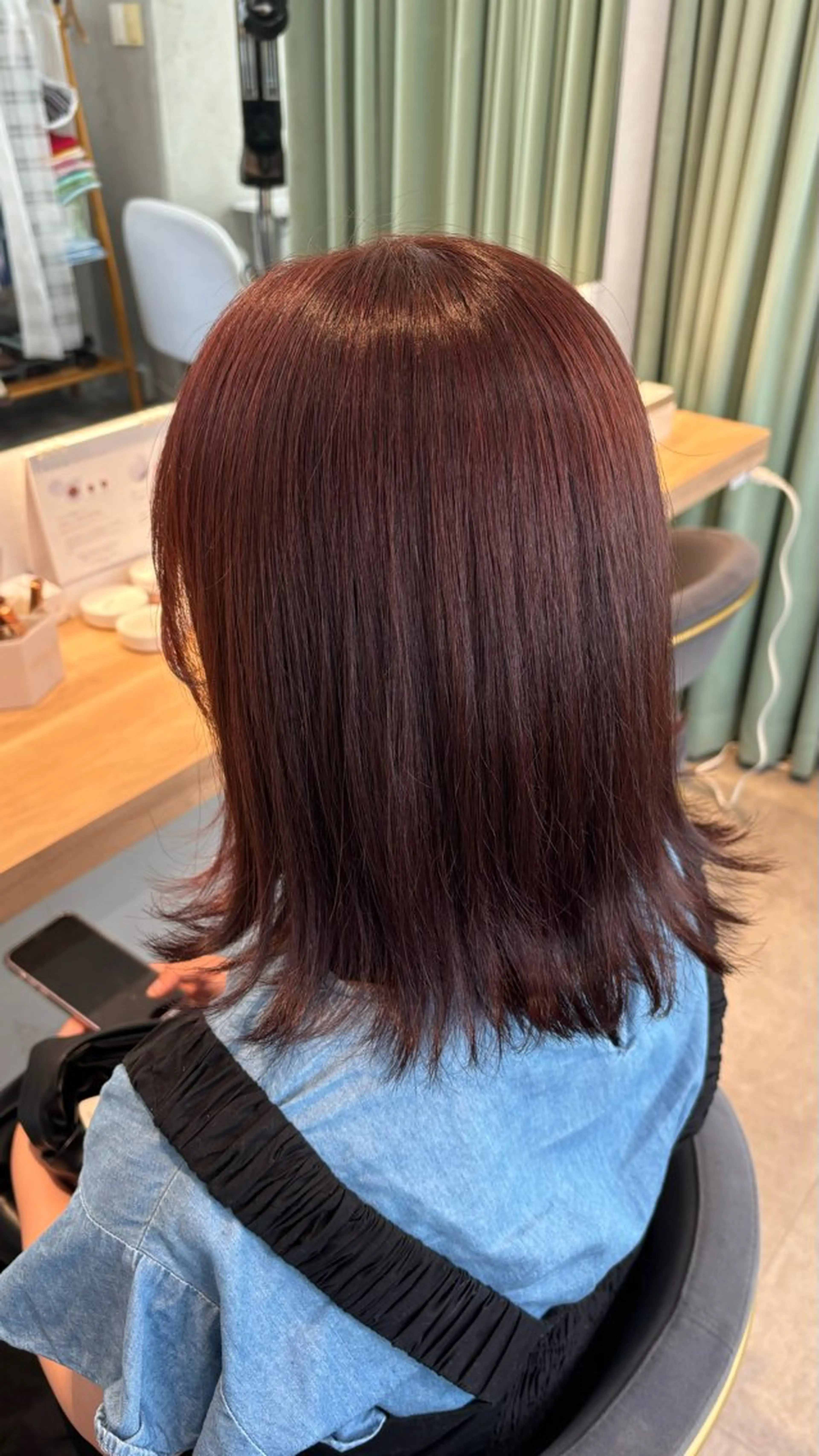 ミディアム カラー ブラウンカラー ピンクカラー ピンクブラウン ヘアカラー りあの🎀 /暖色カラー🍒のヘアスタイル