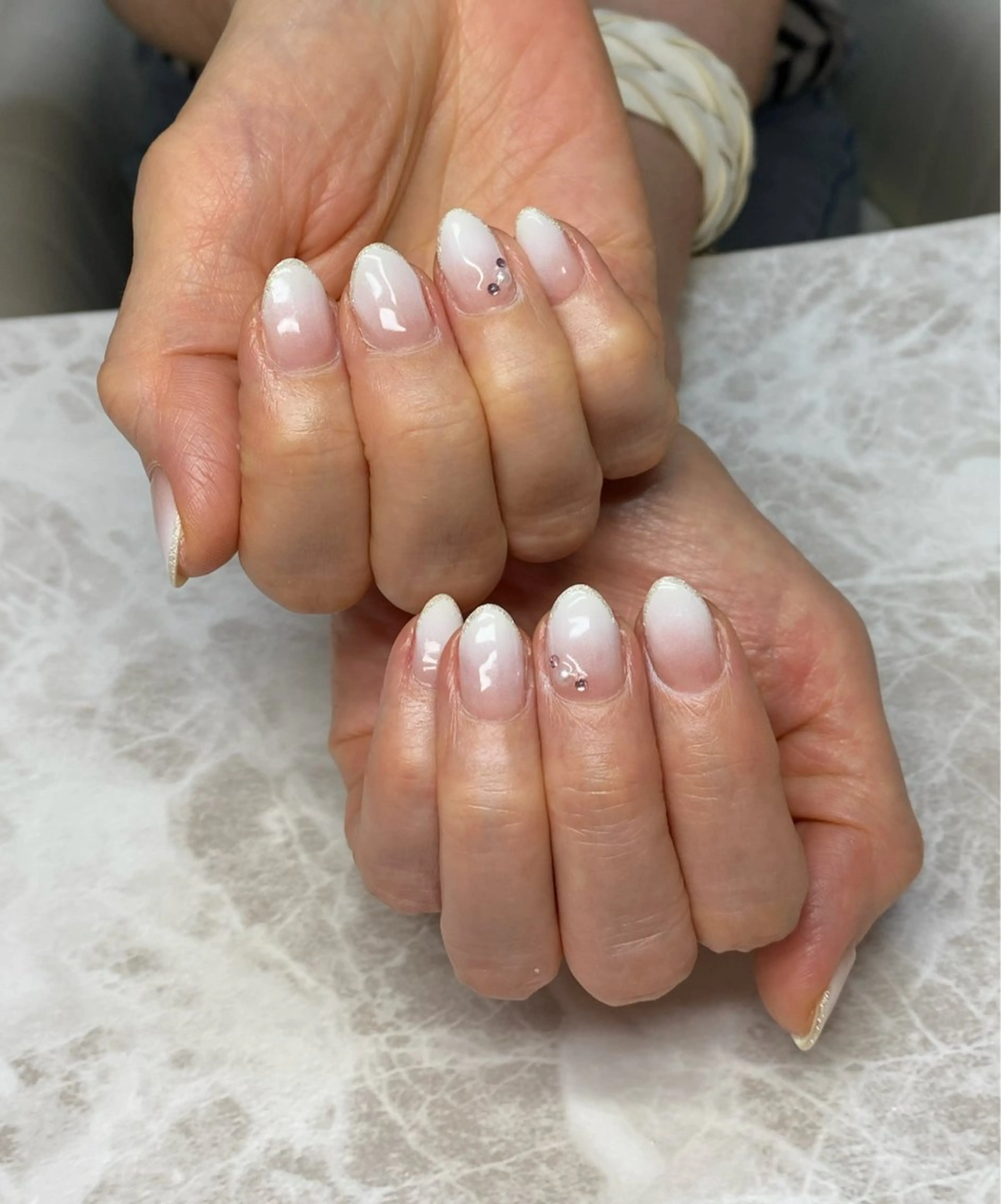 ネイル フレンチネイル ハンドネイル ゆぴねいる所属・ゆぴねいる yupinailのネイルデザイン