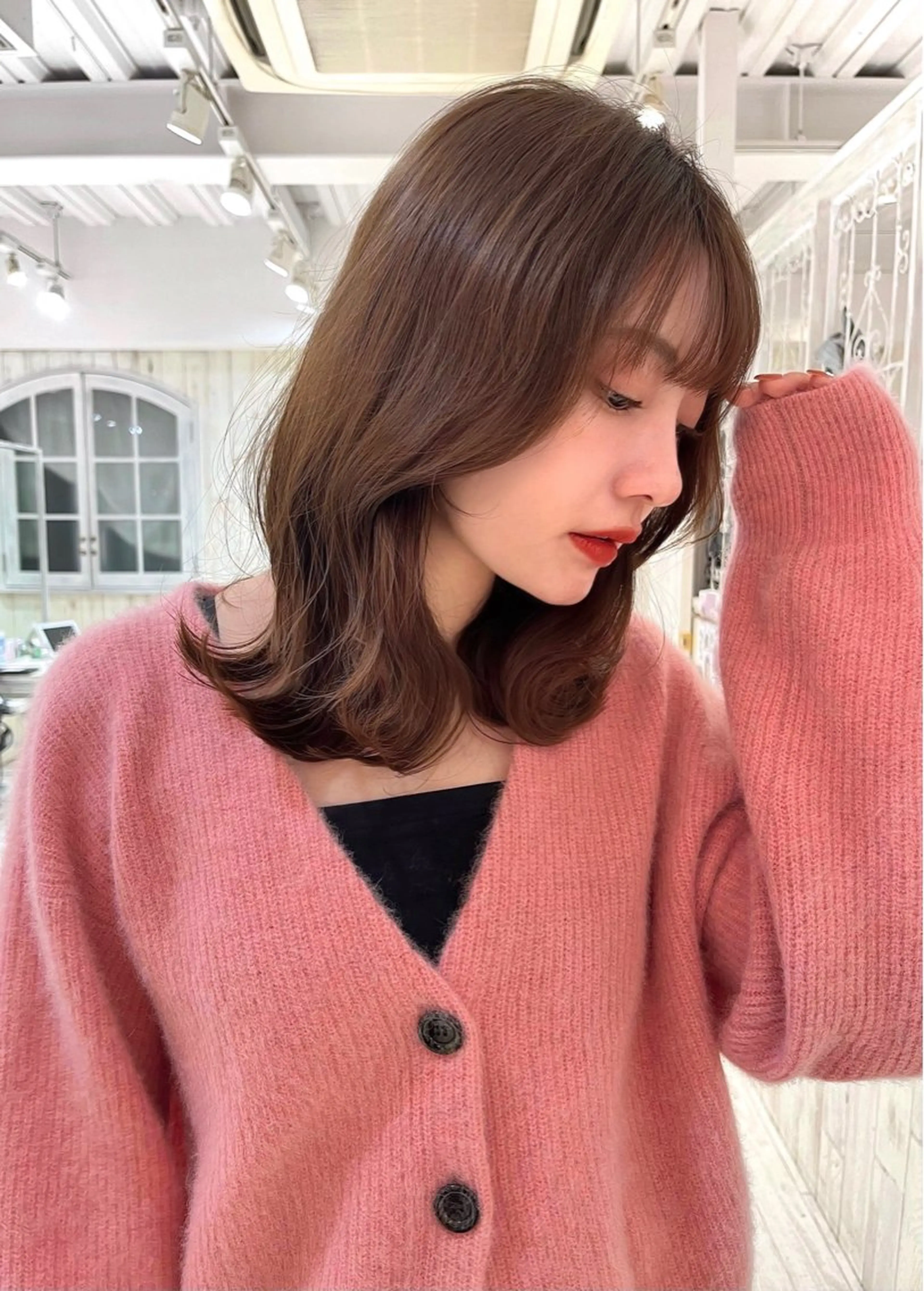 セミロング カラー ベージュカラー ブラウンカラー ショコラベージュ モカブラウン くびれヘア カット ヘアカラー 【韓国ヘア×透明感 カラー】笹谷 莉未のヘアスタイル