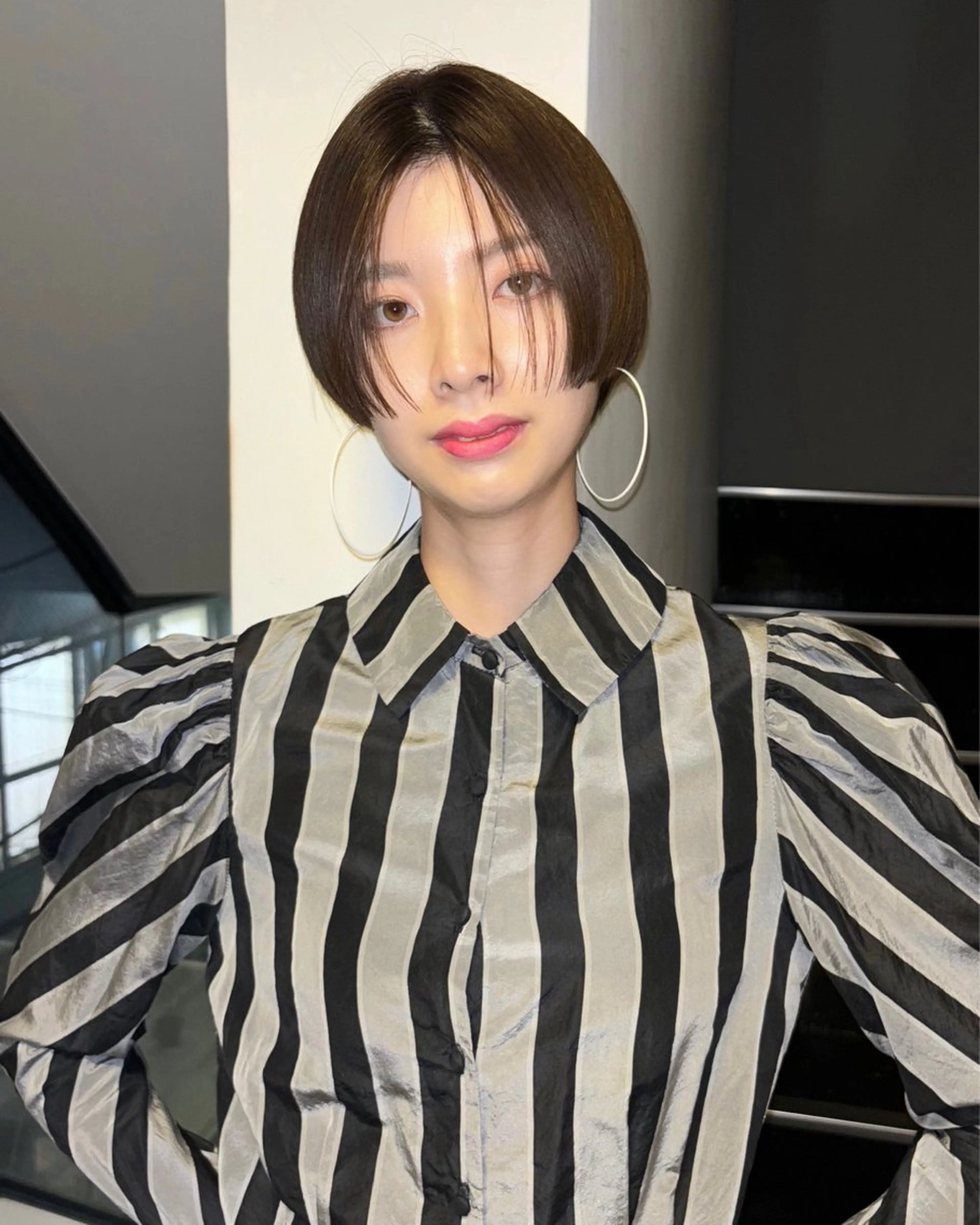 ショート カラー ショートヘア カット ヘアカラー ファッションに 溶け込むstyleのヘアスタイル