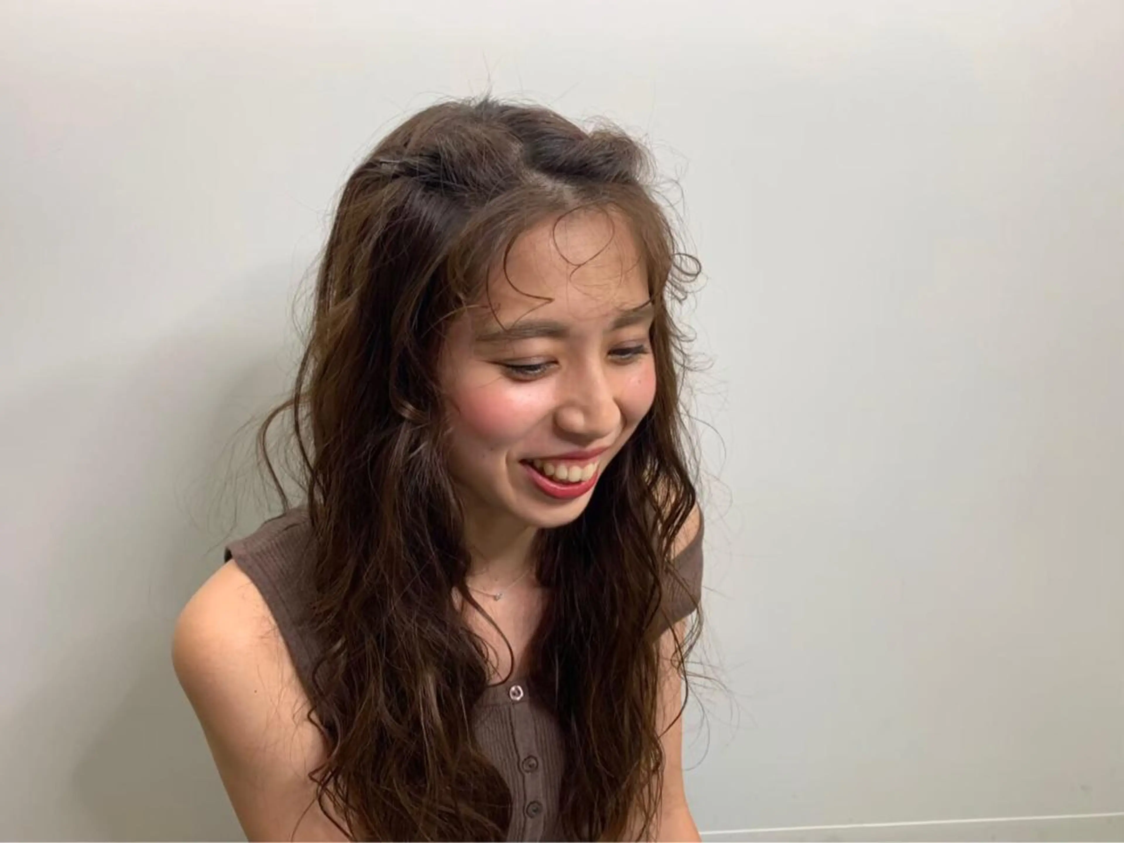 ロング ヘアカラー トリートメント 透明感ニュアンス 柔らかstyle🤍のヘアスタイル