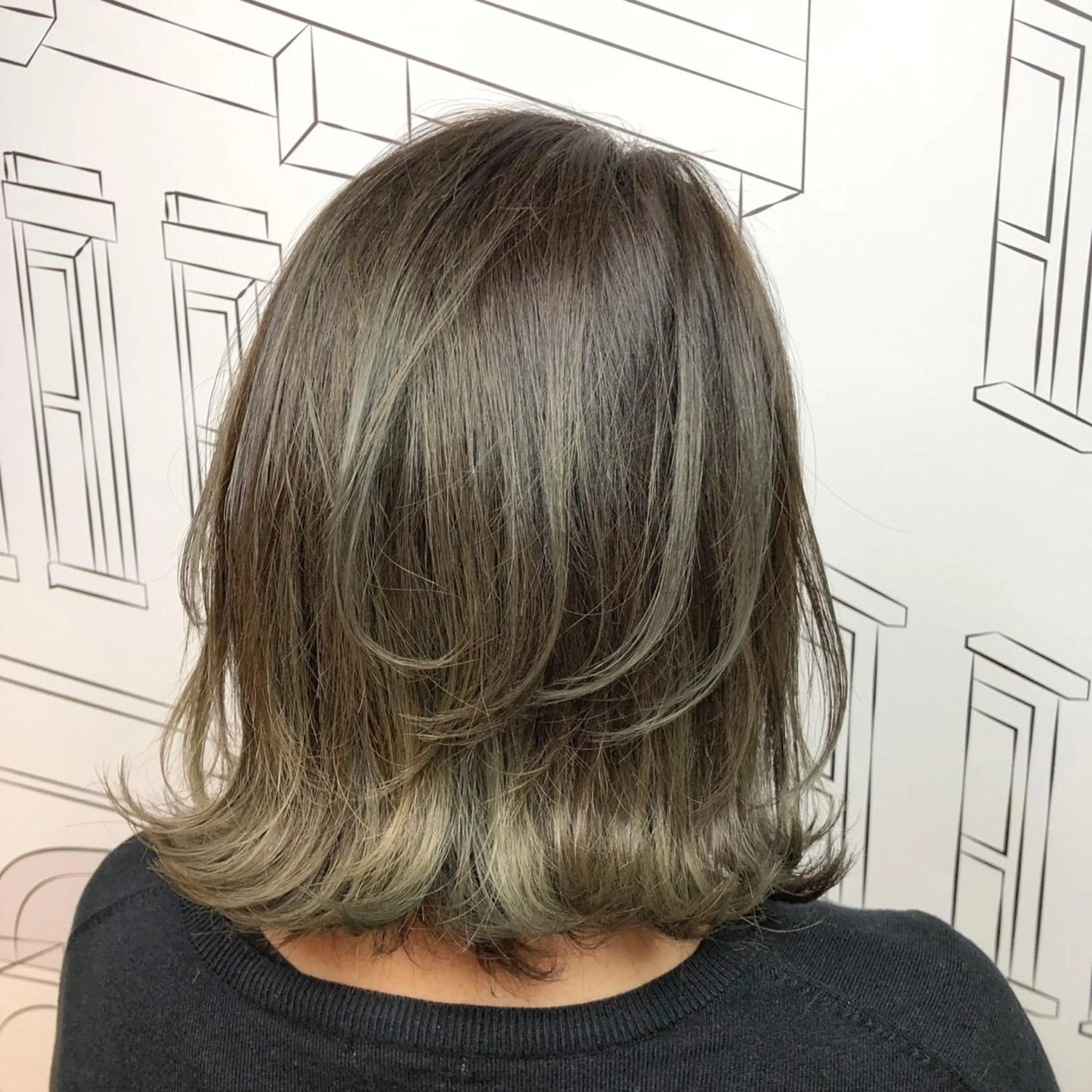 ミディアム カラー ボブレイヤー グレージュ ボブ 外国人風カラー レイヤーカット レイヤー⭐️カラー ⭐️平川雅史のヘアスタイル