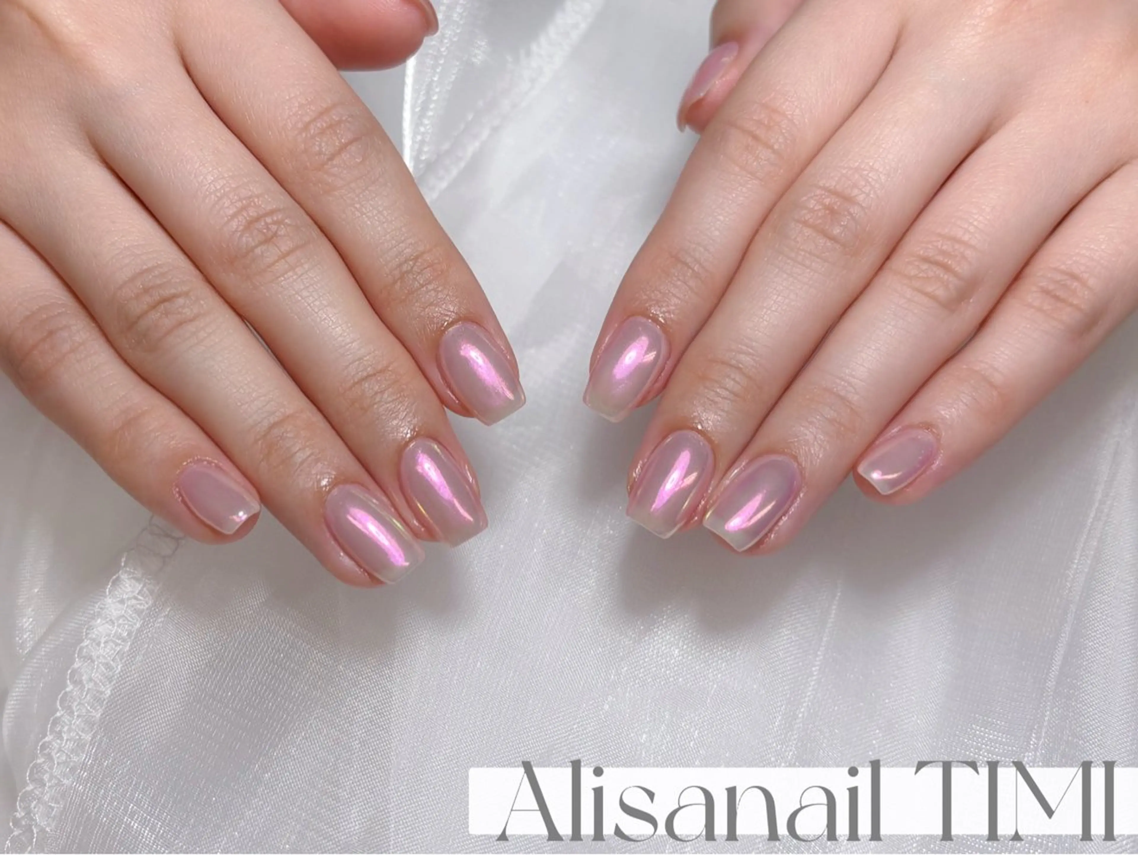 ネイル ミラーネイル ワンカラーネイル ピンク シンプルネイル ハンドネイル Alisa nail Timiのネイルデザイン