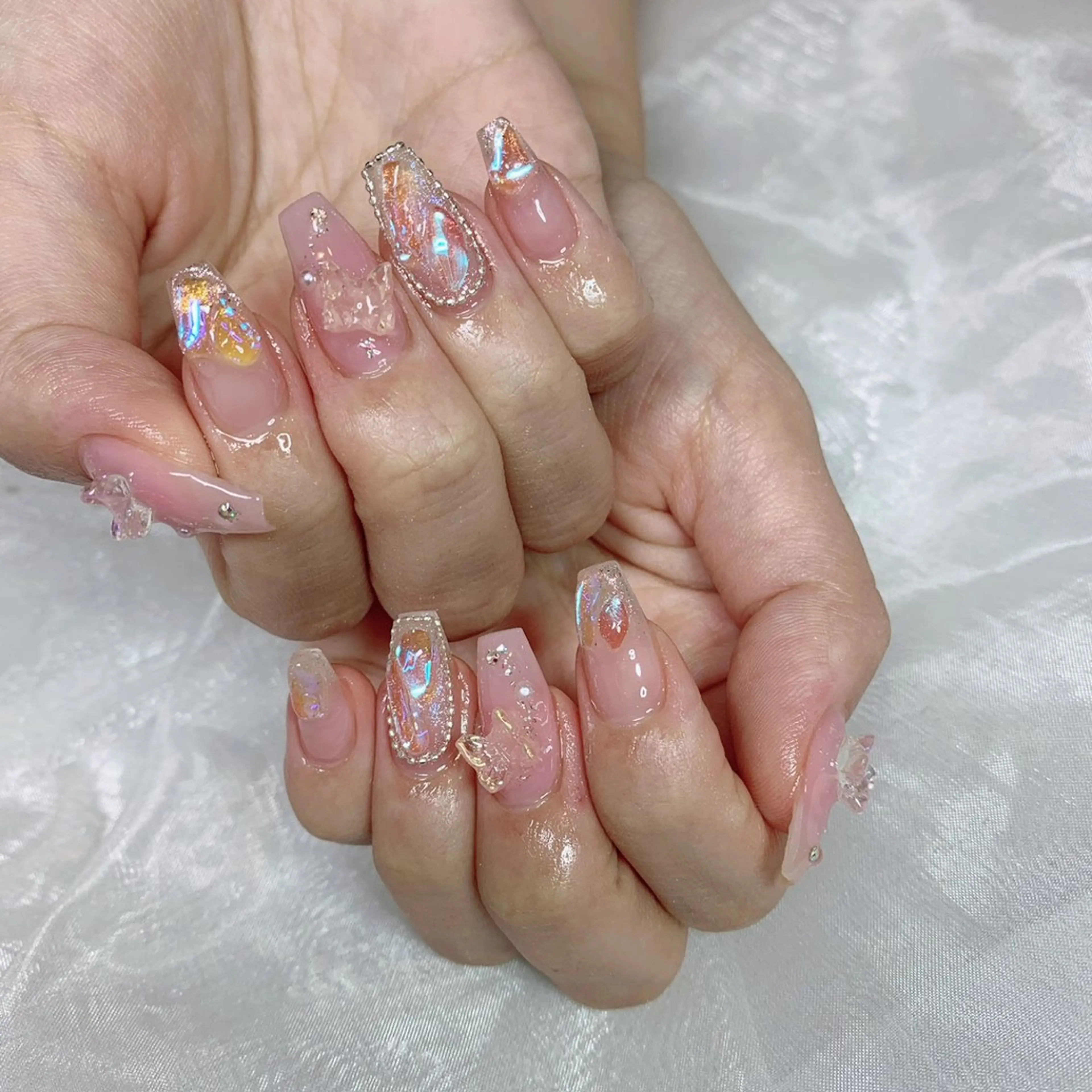 ネイル ハンドネイル La neige* yuki 🥯🍑のネイルデザイン