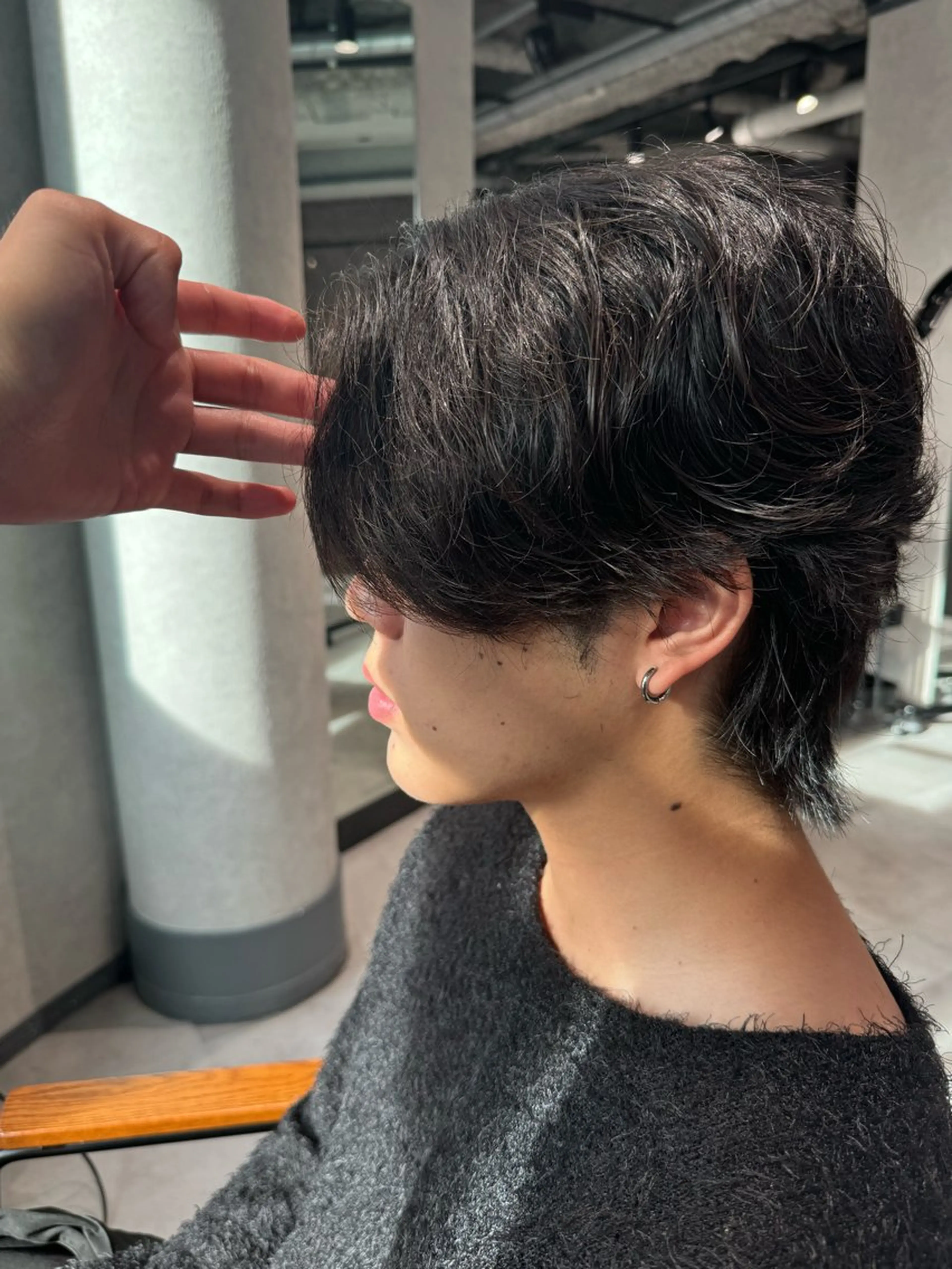 パーマ メンズ カット パーマ 韓国特化🇰🇷愁斗 センターパートパーマのヘアスタイル