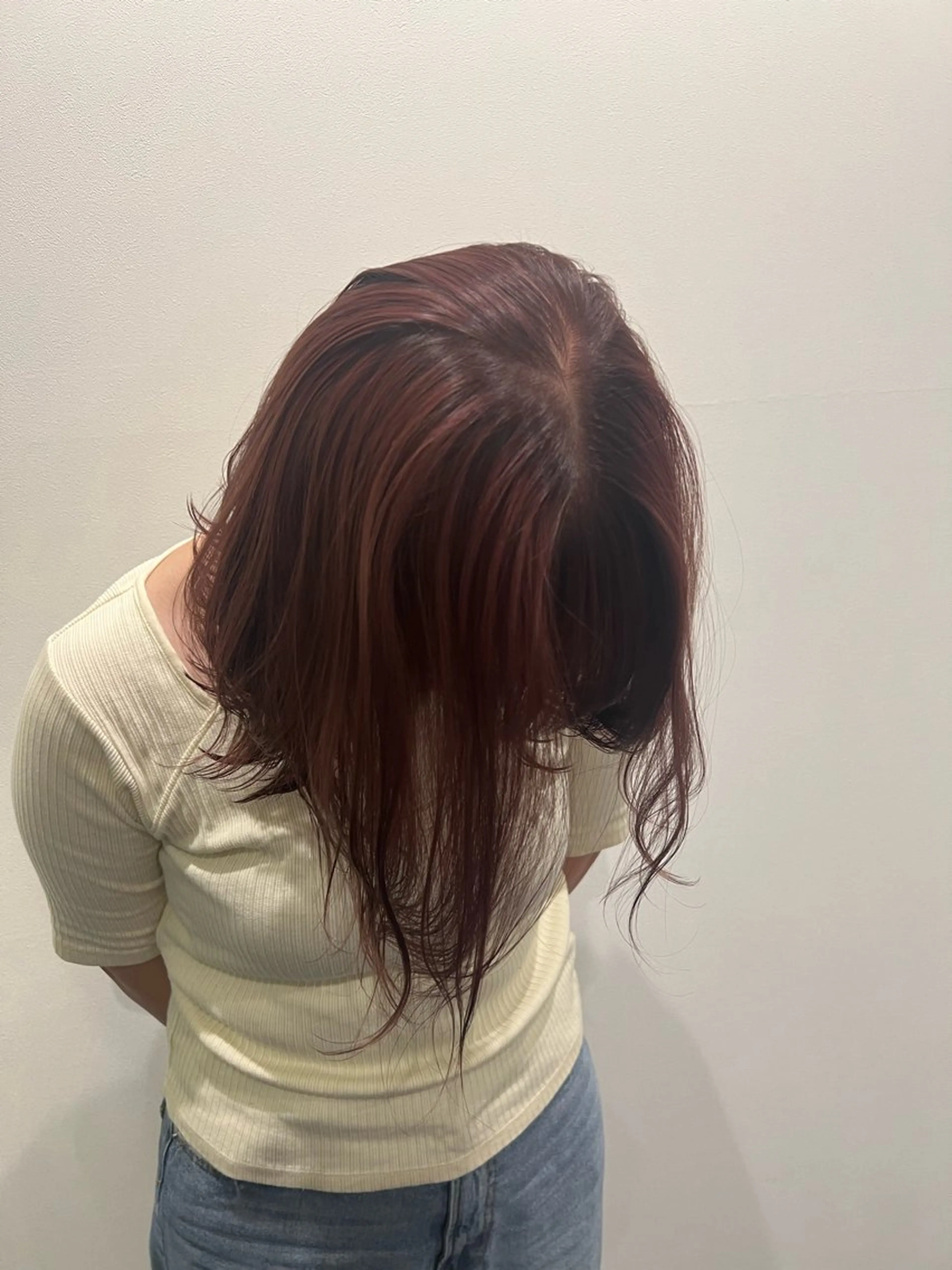 ミディアム カラー ヘアカラー トリートメント (𝐡)𝐰𝐢𝐦 𝐲𝐮𝐧𝐚のヘアスタイル