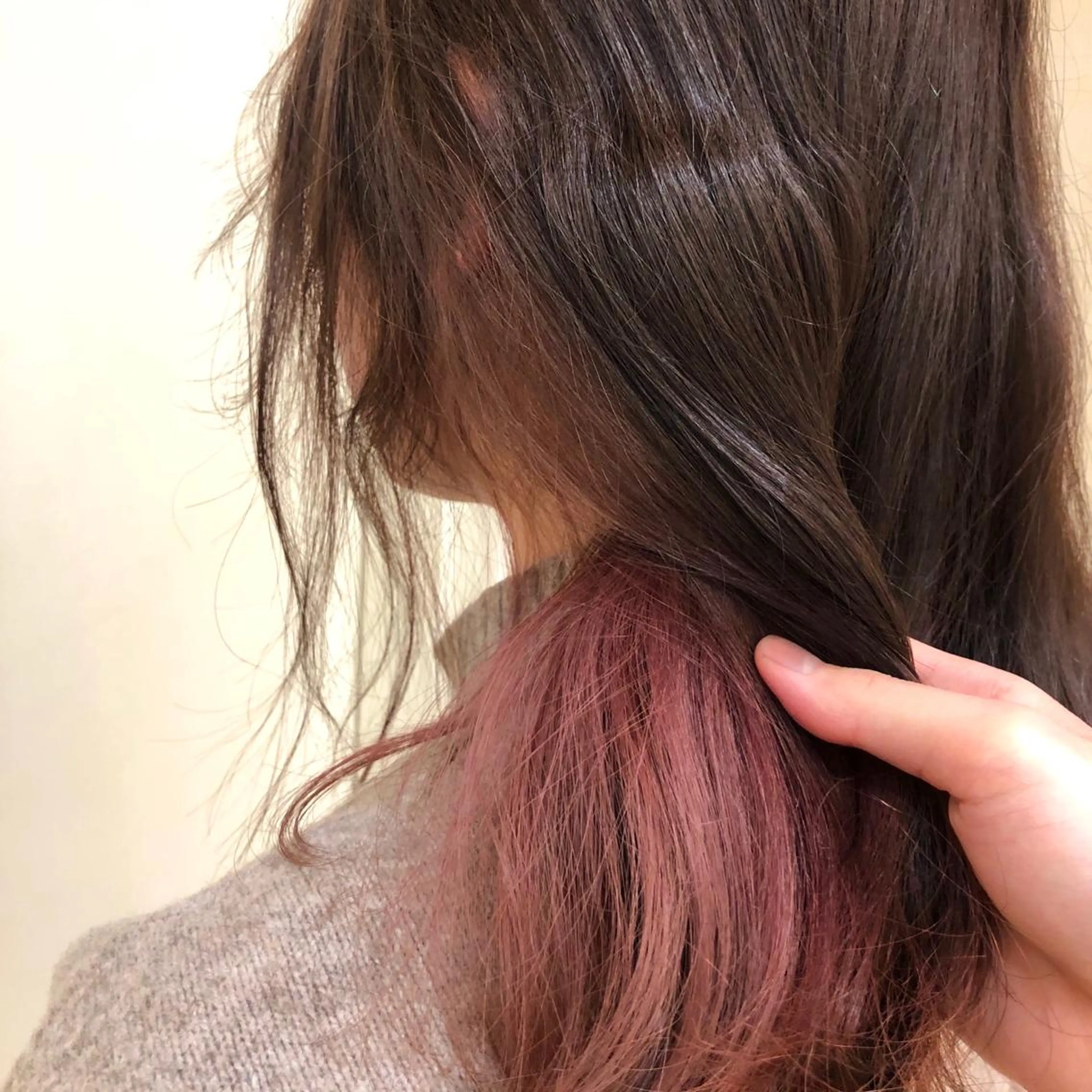 セミロング ピンクブラウン Yui ユイのヘアスタイル