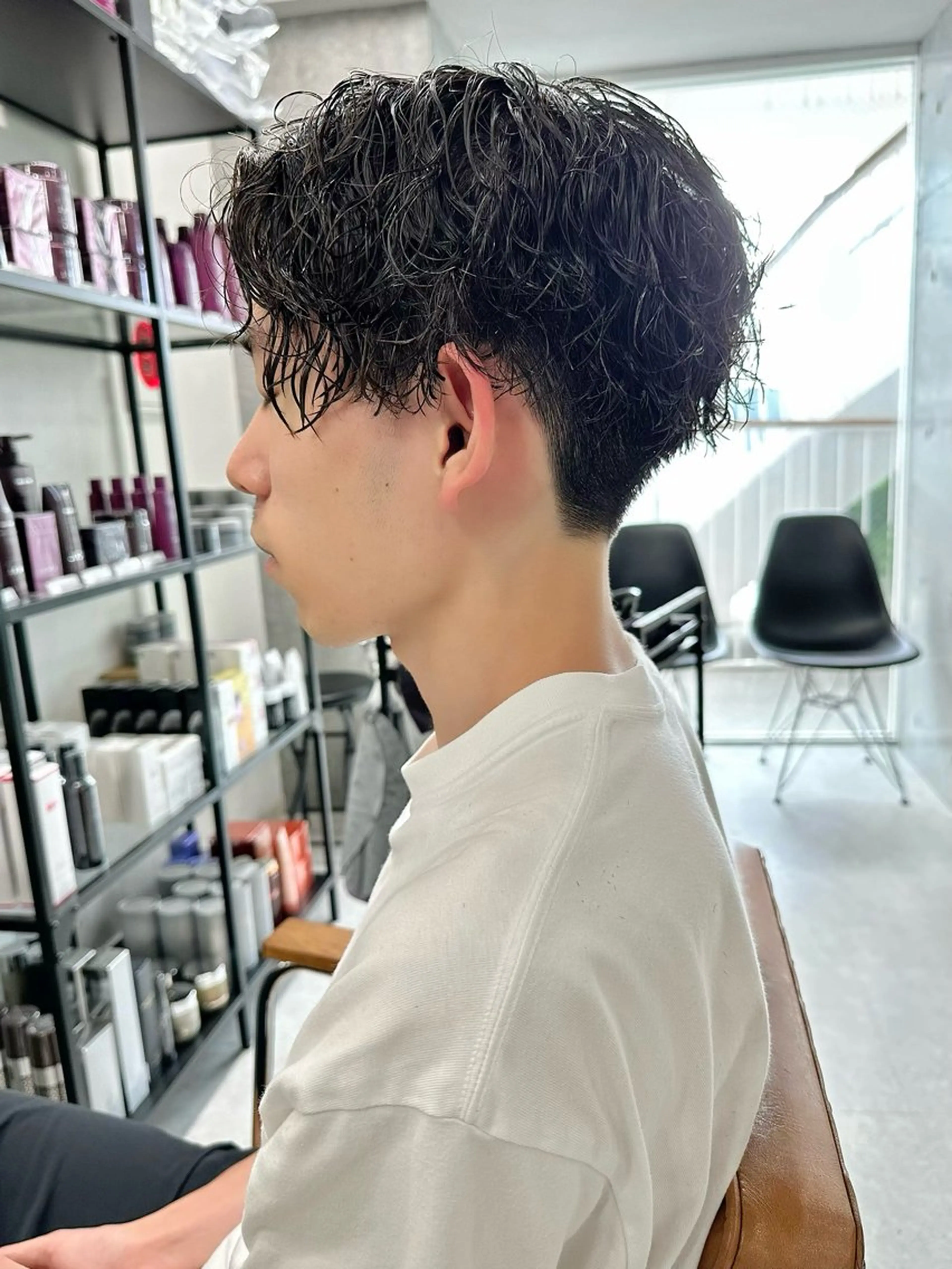 ミディアム パーマ メンズ メンズ似合わせ🪞 リピート率No.1のヘアスタイル
