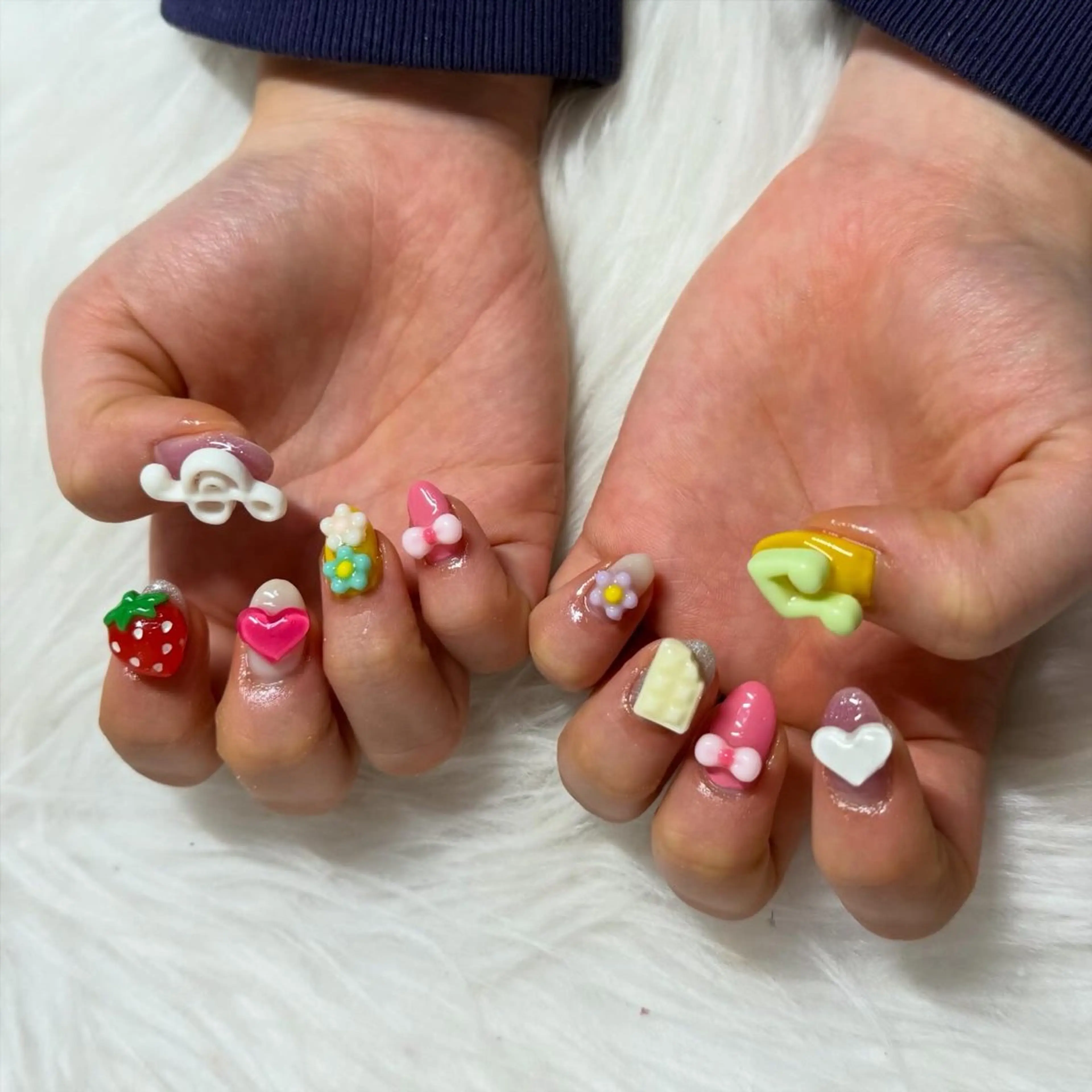 ショート ハンドネイル mao .のネイルデザイン