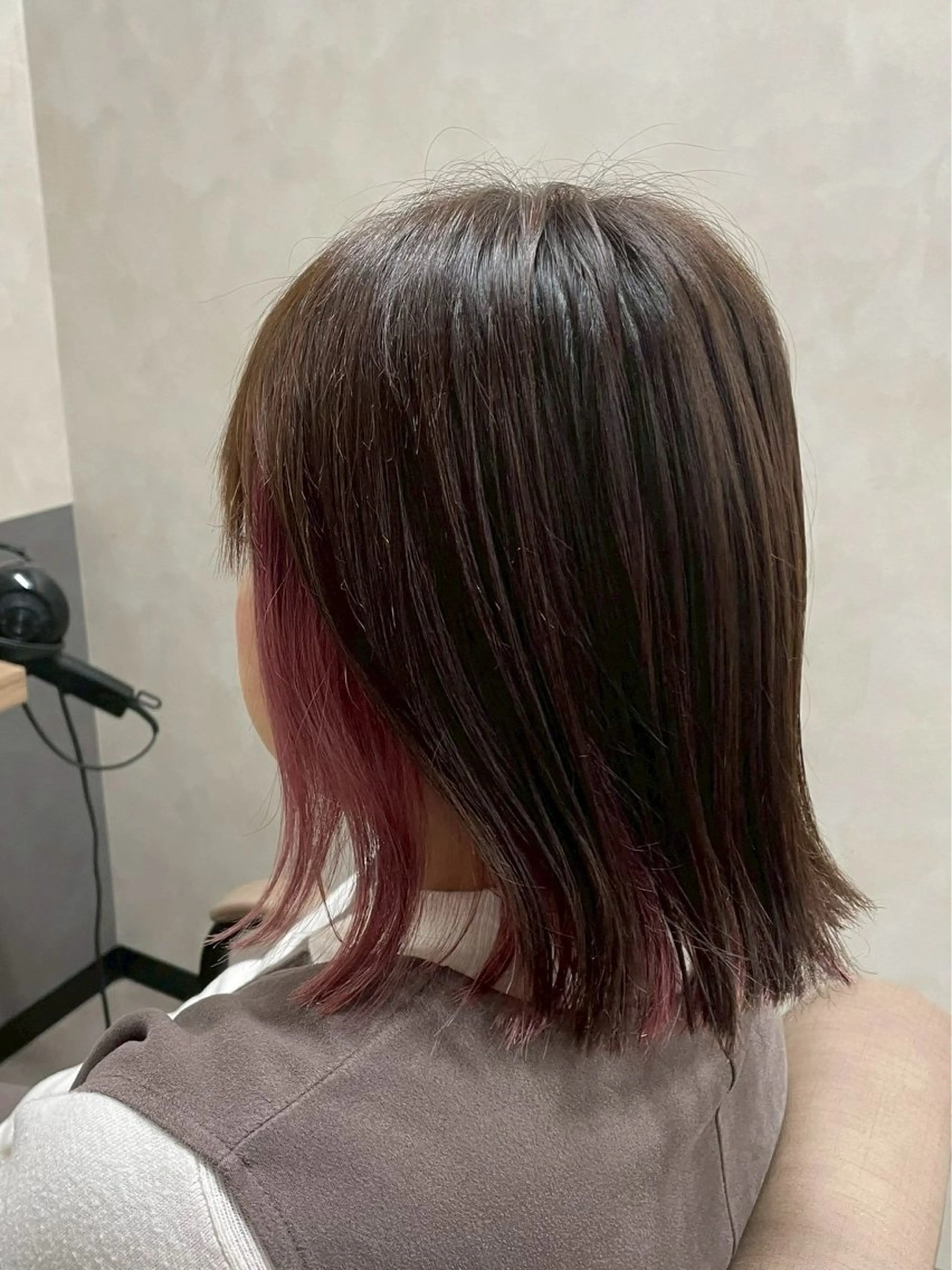 カット➕インナーカラー➕5ステップトリートメントの写真