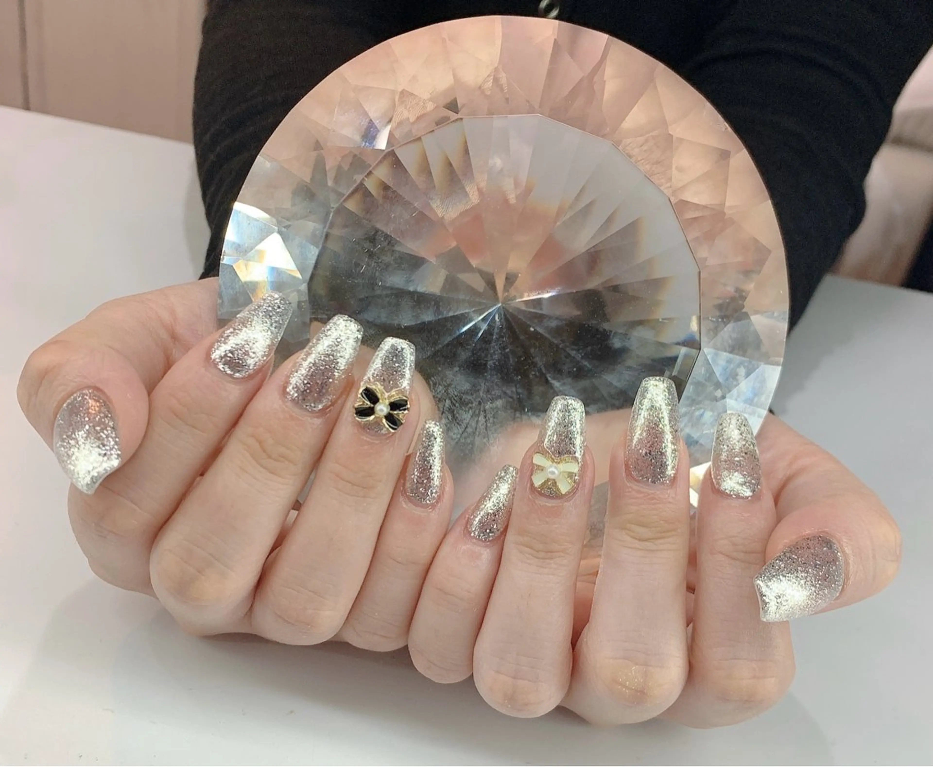 ネイル ハンドネイル LoaChaton kaeのネイルデザイン