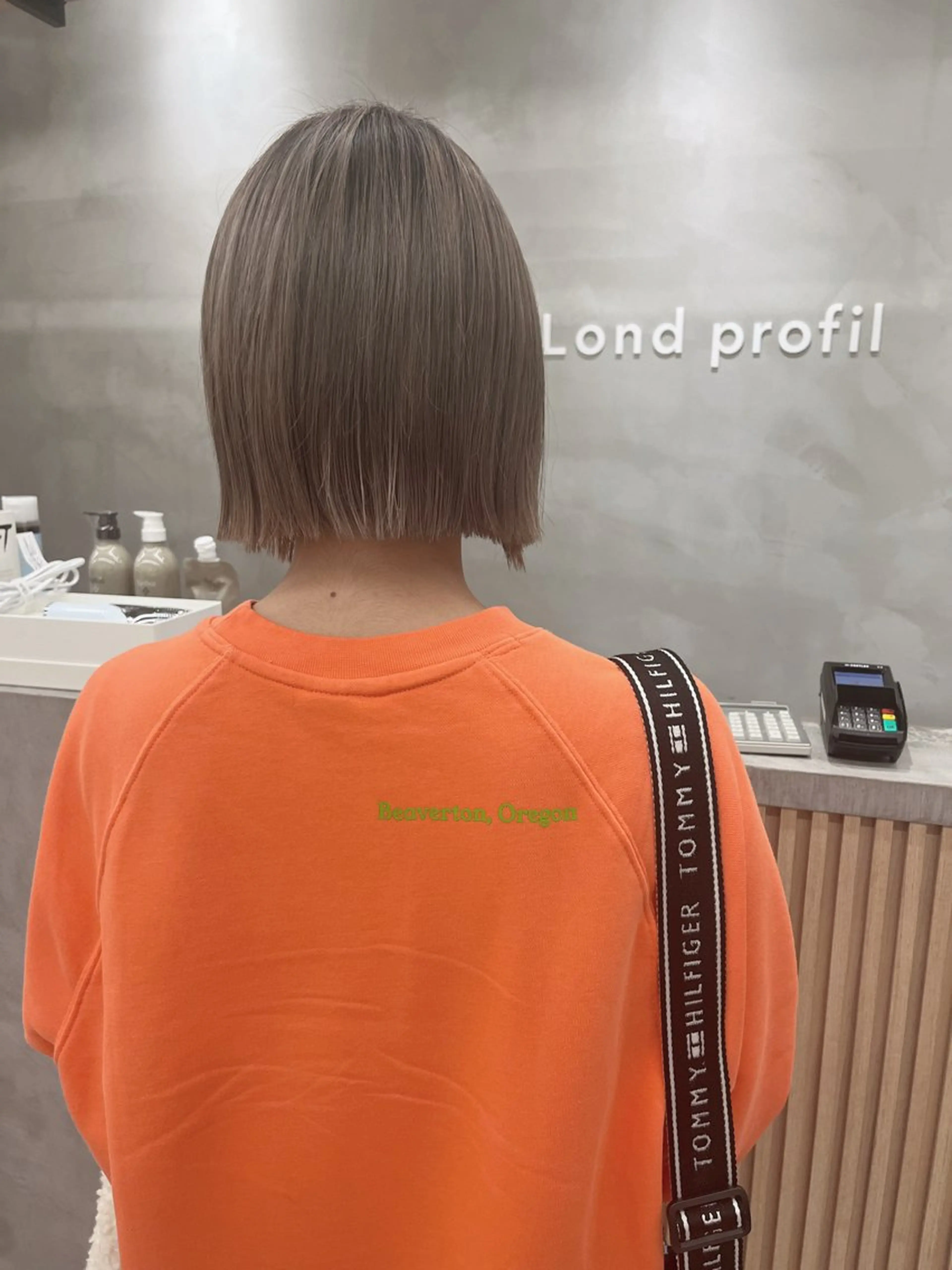 ショート カラー 浦和Lond 山本賢人のヘアスタイル