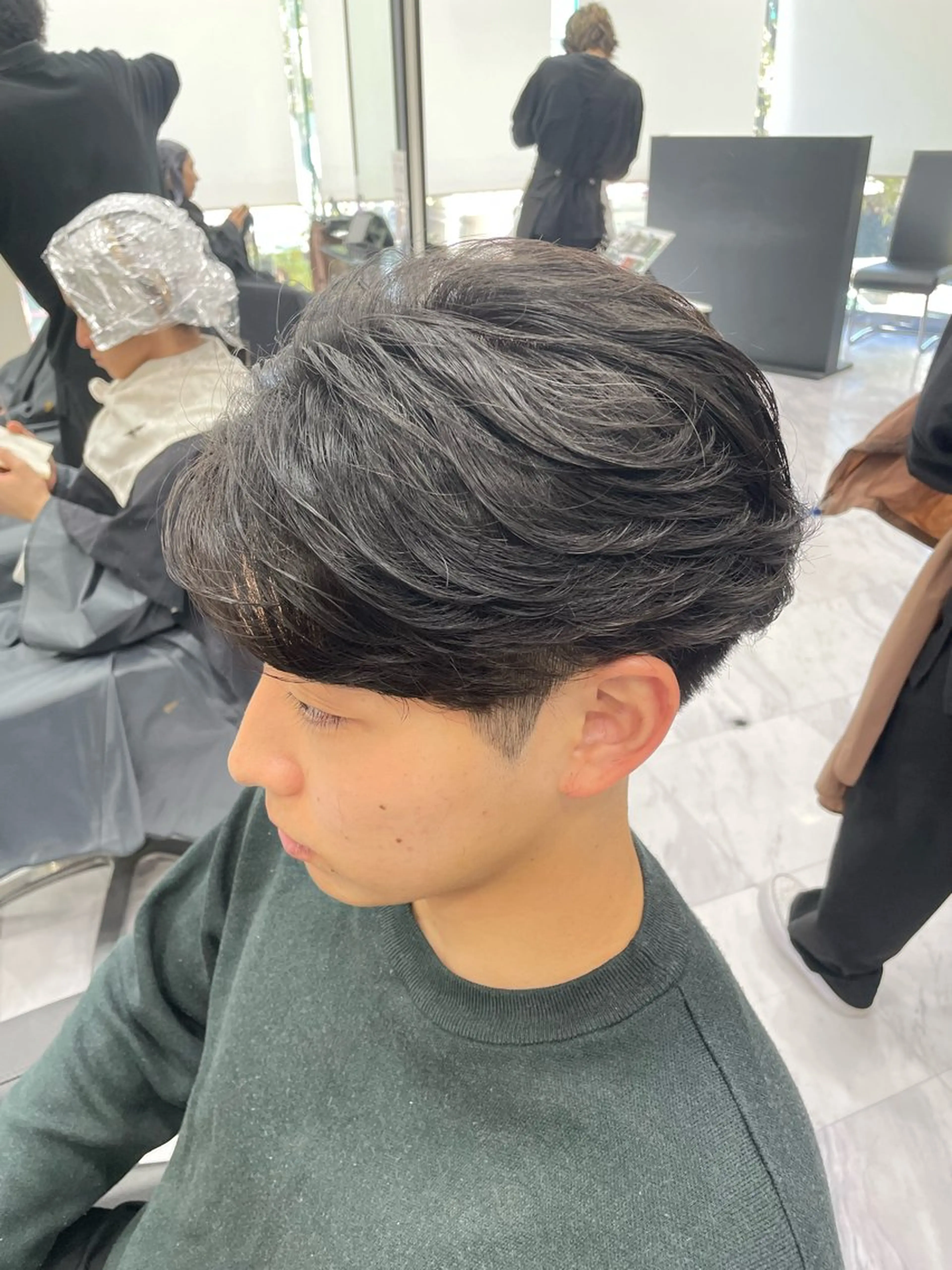 パーマ メンズ メンズパーマ デート ニュアンスパーマ 🐥くまがい💛 ダブルカラー／パーマのヘアスタイル