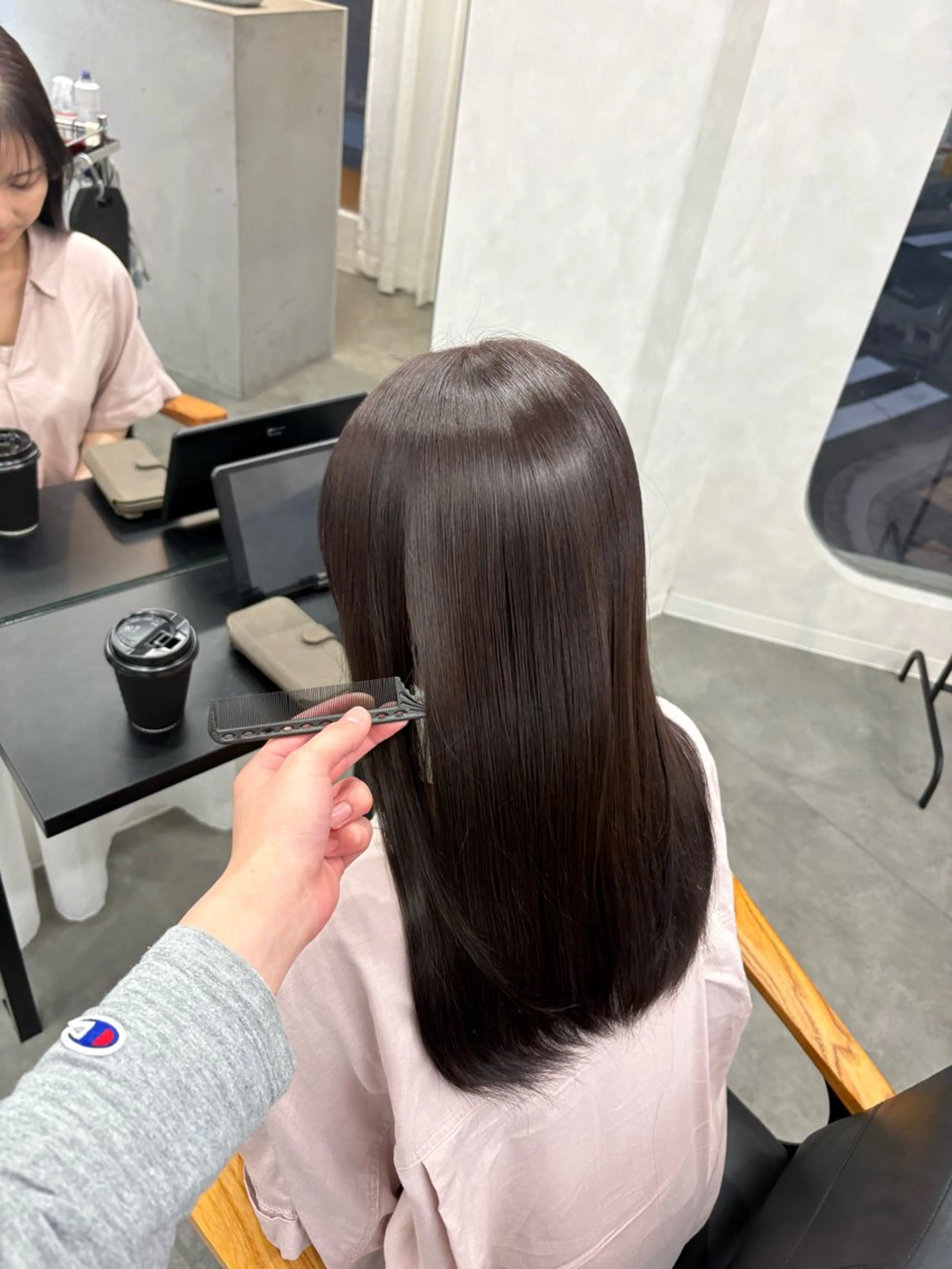 セミロング ヘアカラー LIV所属・LIV(リヴ) My (マイ)のヘアスタイル