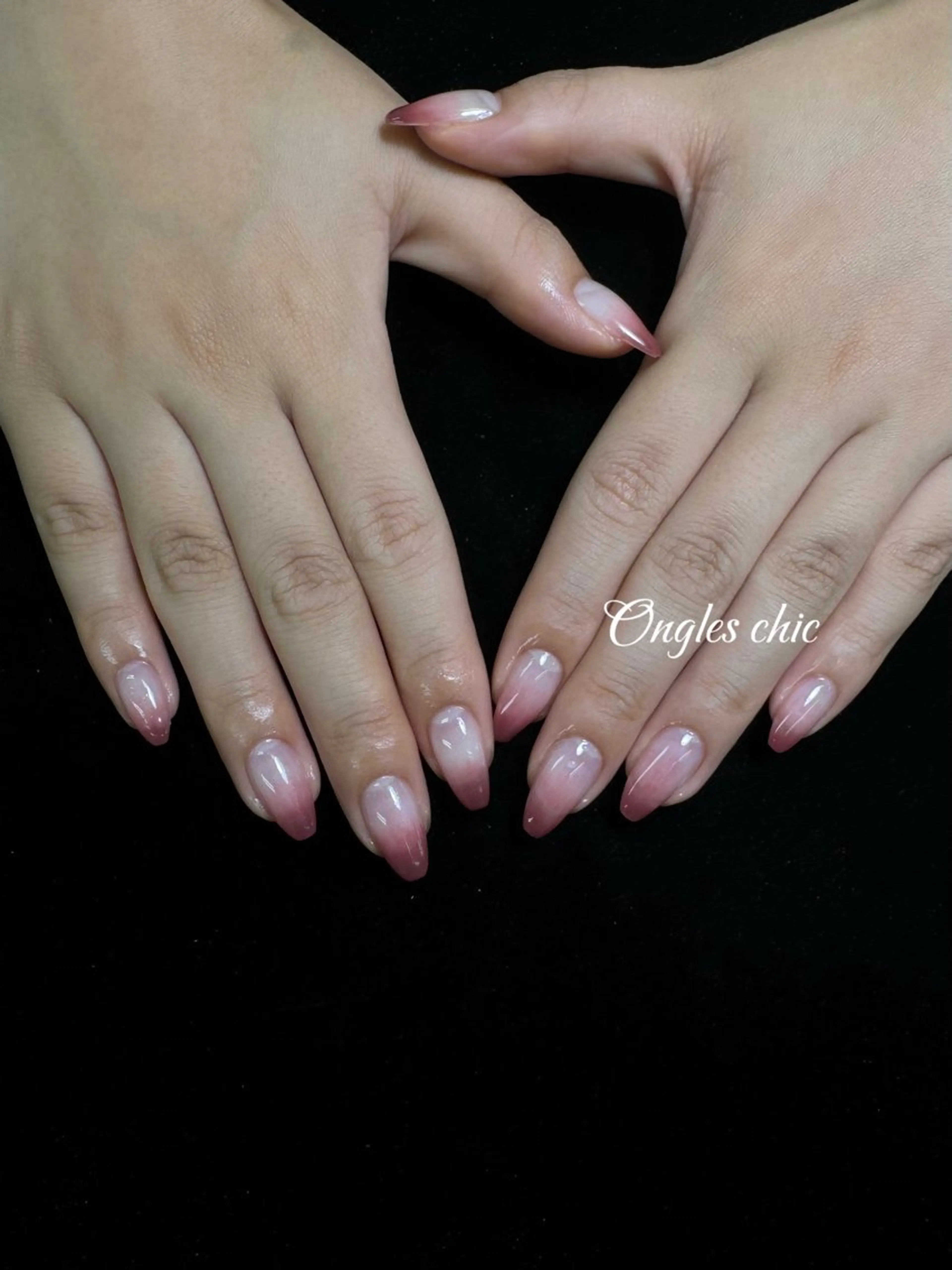 ネイル アートネイル オーロラネイル フレンチネイル ジェルネイル マグネットネイル ハンドネイル ongles chicのネイルデザイン