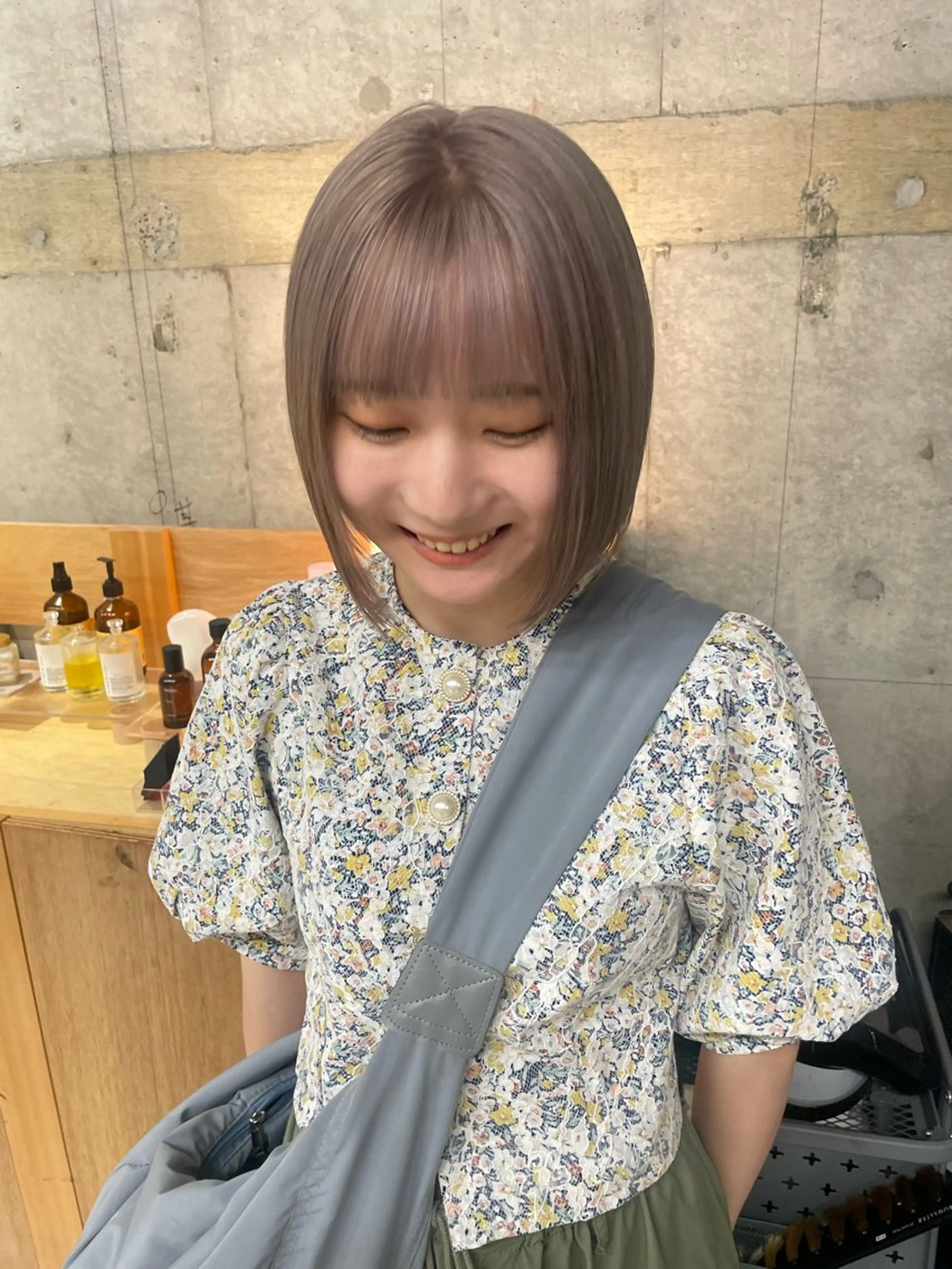 カラー wewe: momoeのヘアスタイル