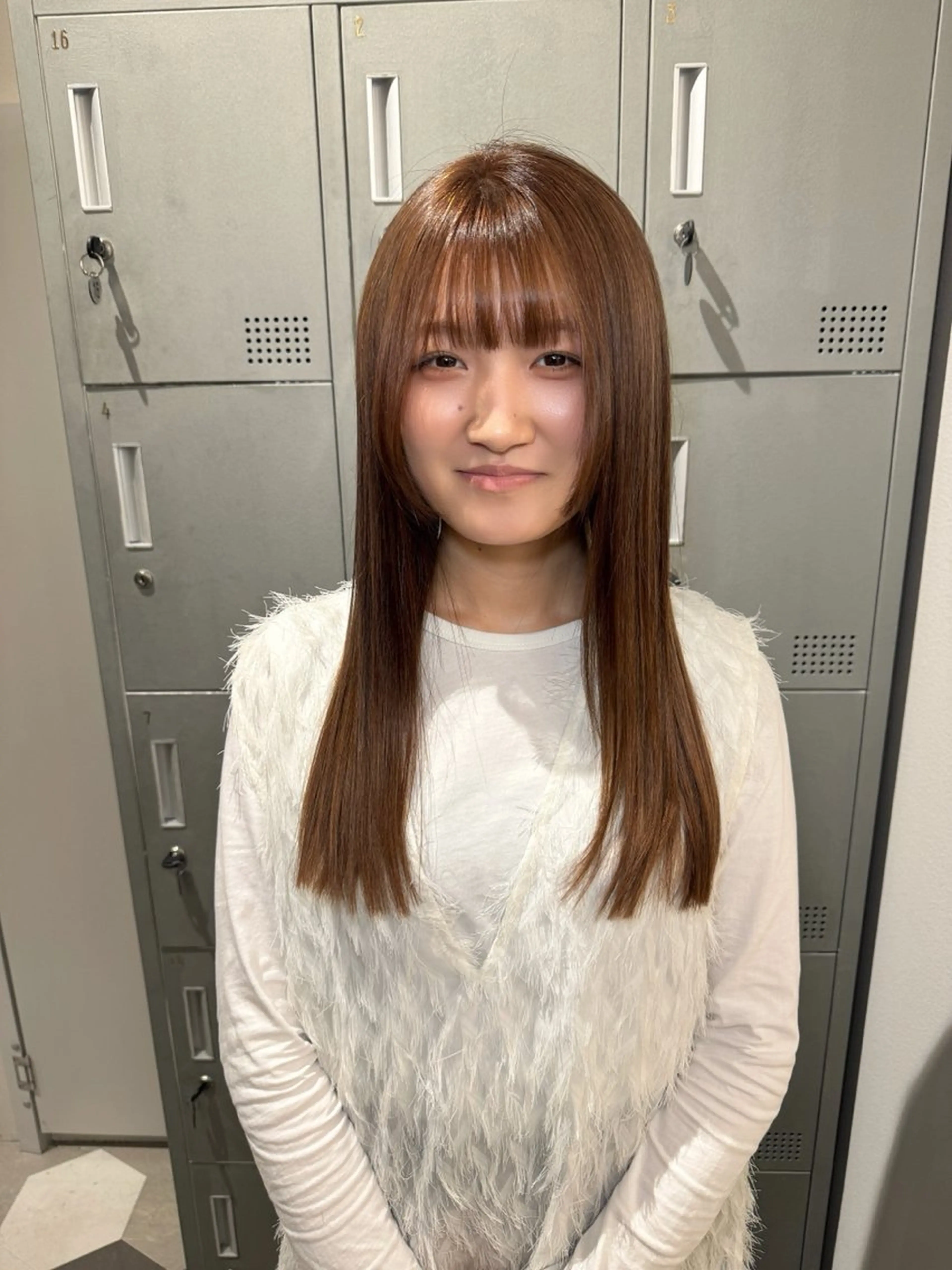 セミロング カット ヘアカラー 【天満1艶髪】潤艶/ 髪質改善🌹釣本竜哉のヘアスタイル