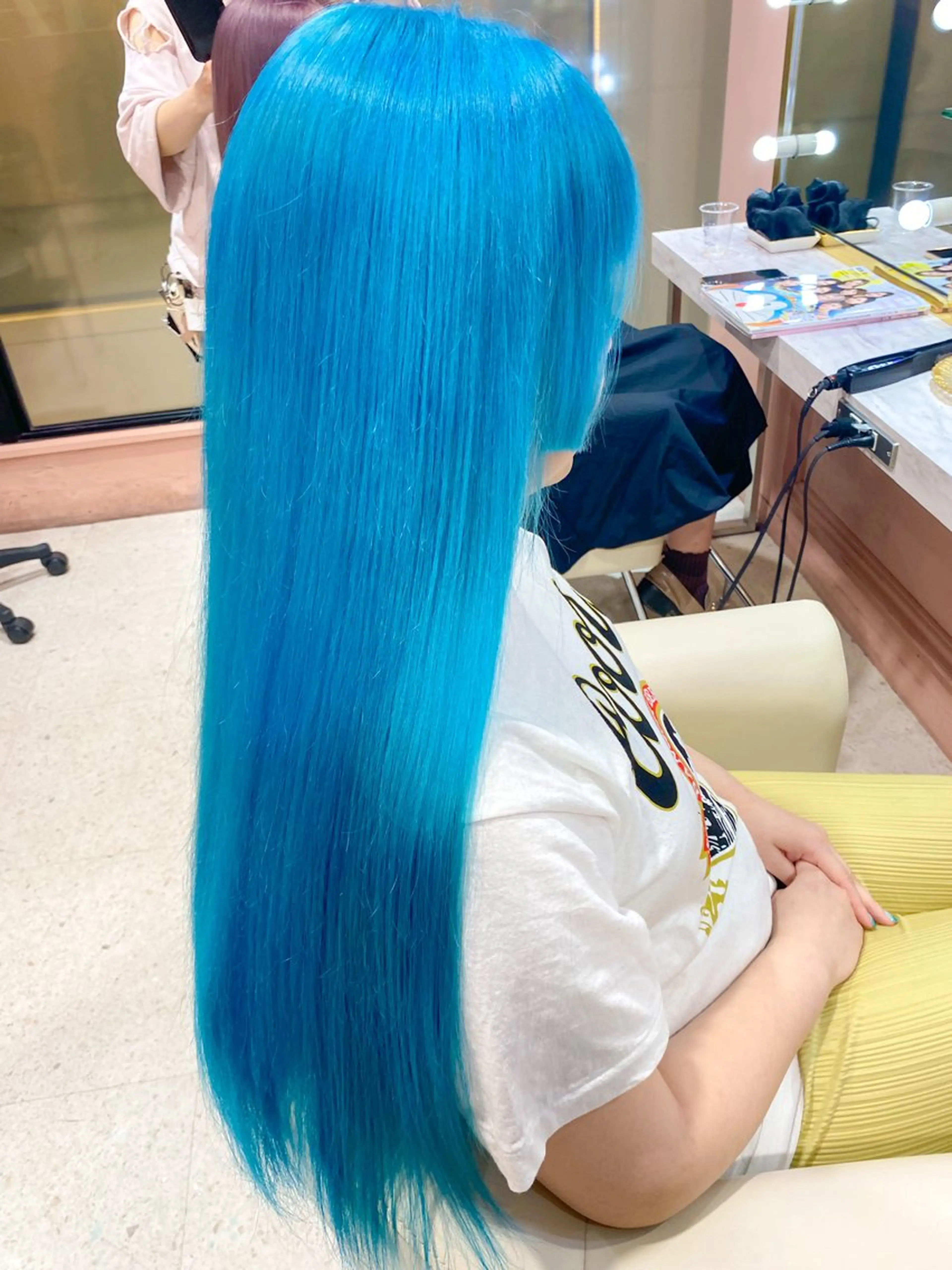 ロング カラー ミストバング ブルーカラー デザインカラー  フェイスフレーミング グラデーションカラー ヘアカラー Chérie所属・Chérie 渋谷/カラーサロンのヘアスタイル