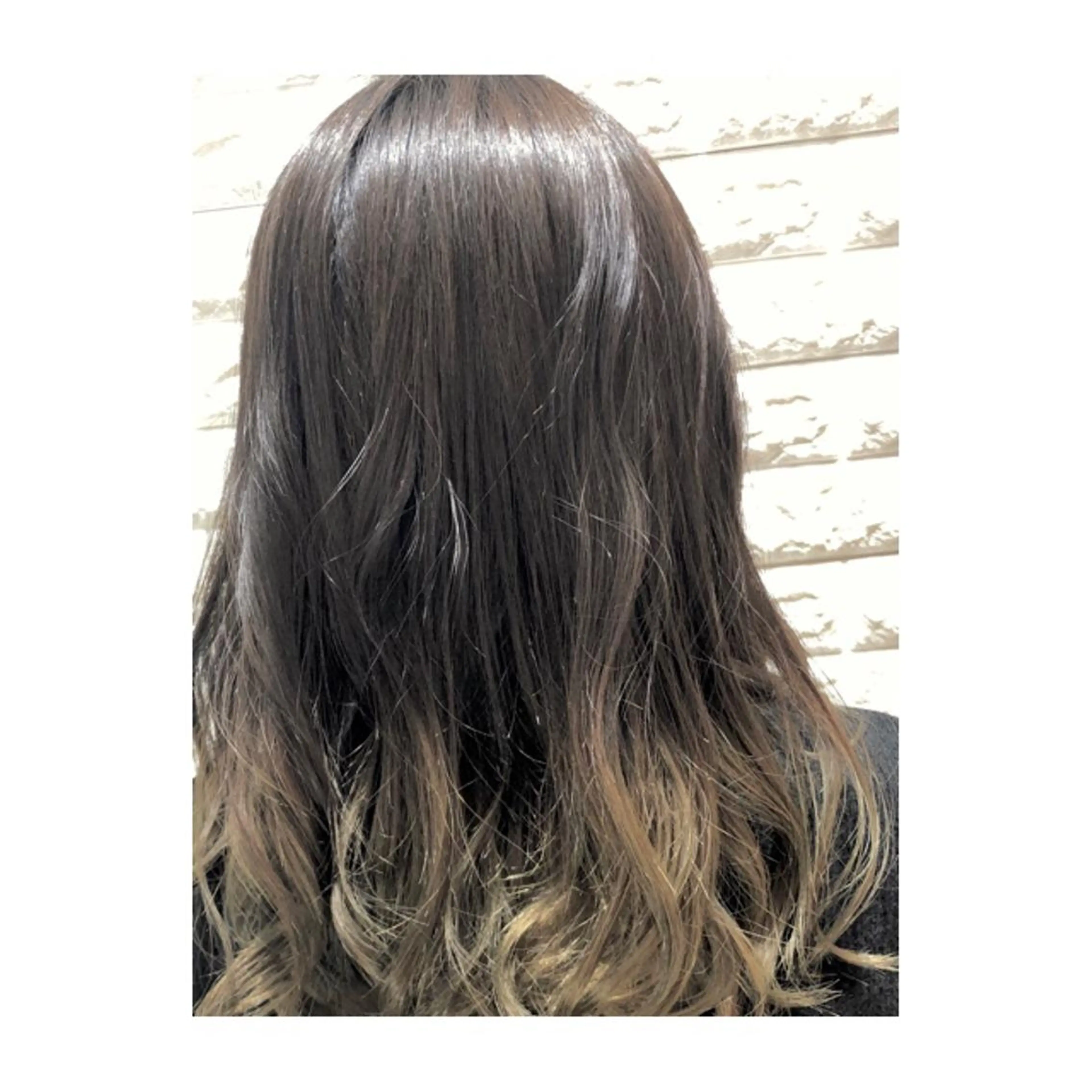 セミロング カラー ヘアカラー トリートメント NAKAMURA 🦋のヘアスタイル