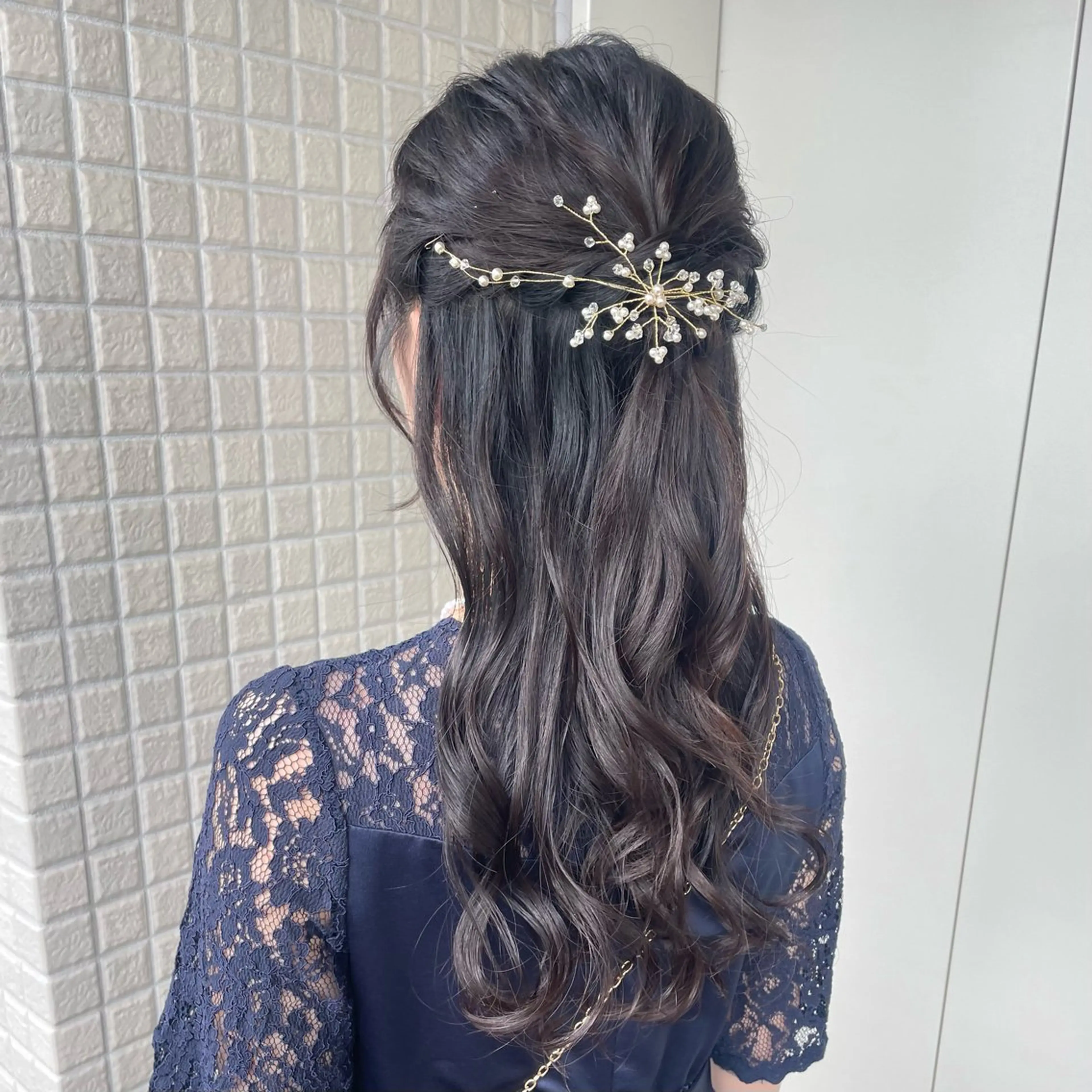 ヘアアレンジ ハーフアップ 透明感 カラー 艶髪 縮毛矯正🫒airiのヘアスタイル