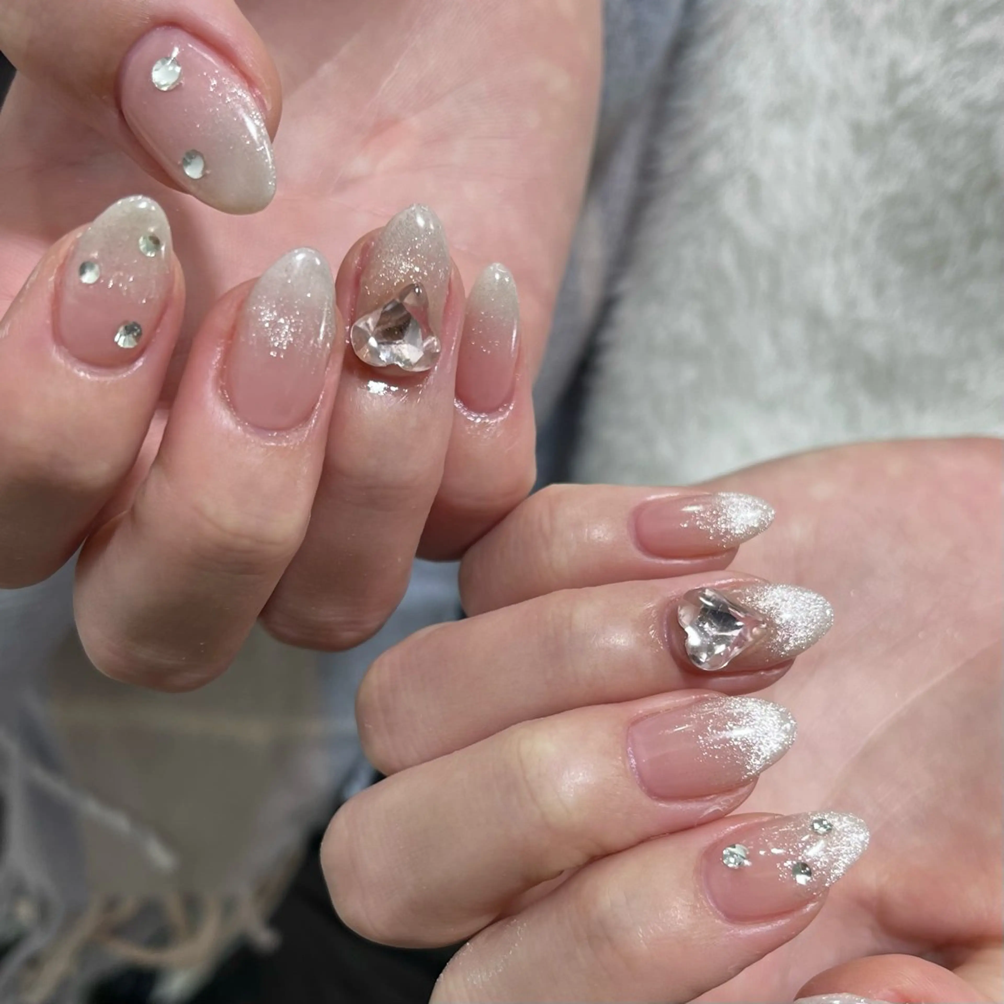 ネイル アートネイル グラデーション ハート キラキラネイル ラメ(グリッター) ハンドネイル フットネイル para ☀︎ sol by BECK所属・Para Sol nail　Maoのネイルデザイン
