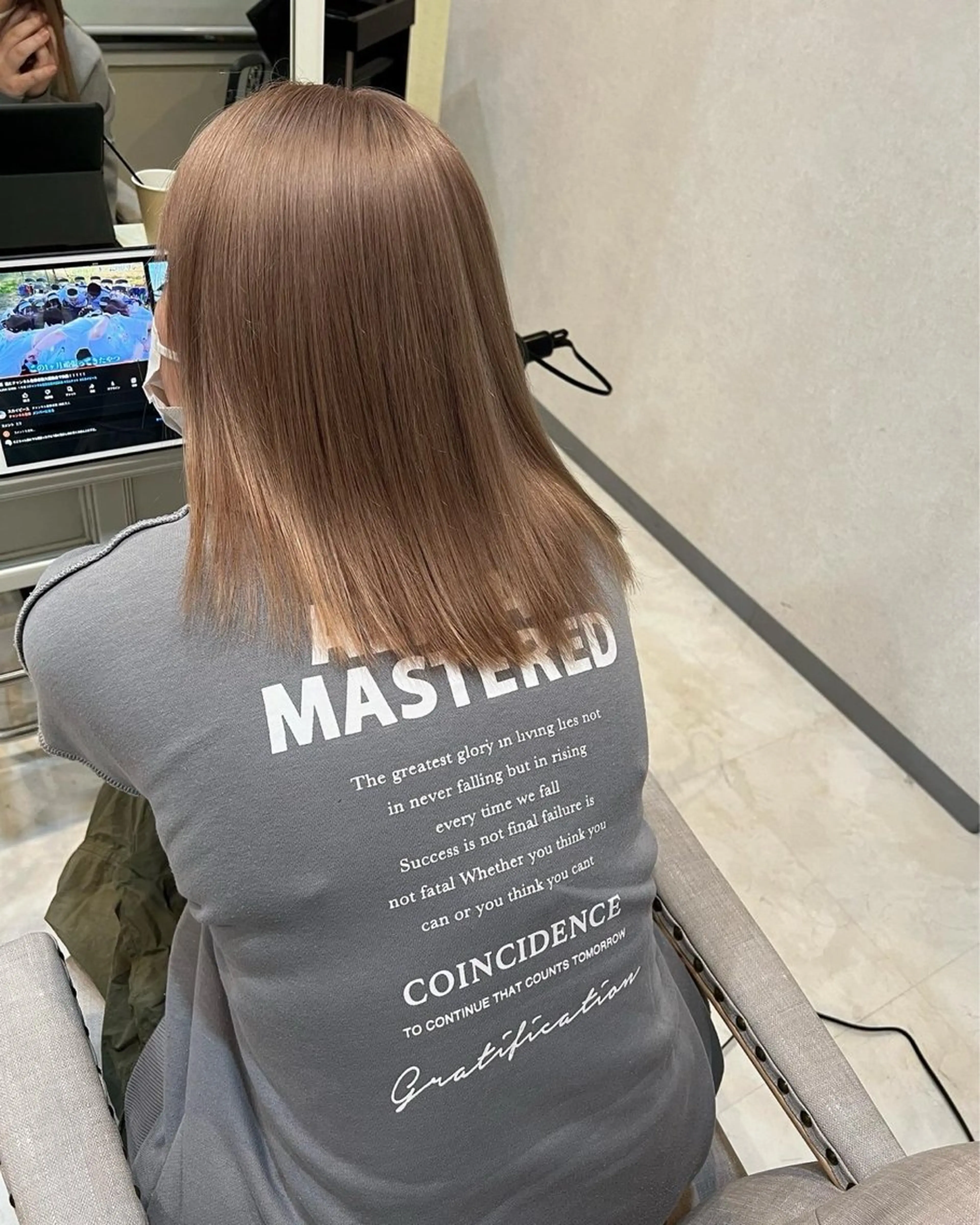 ミディアム カラー 赤み無し柔らかカラー 【梅田】madokaのヘアスタイル